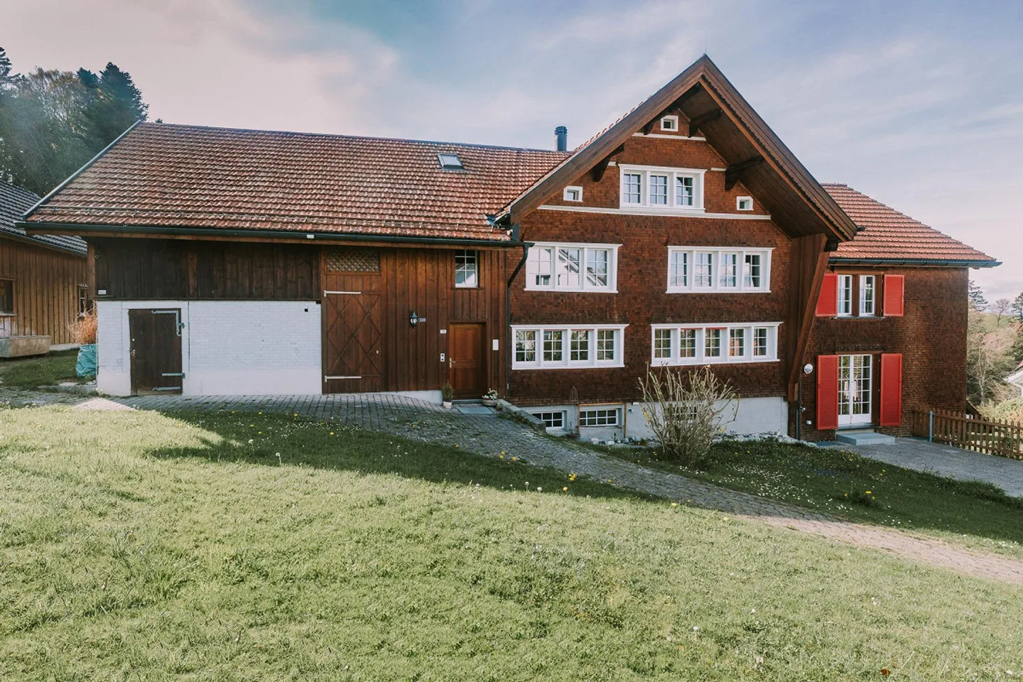 Ferme, entièrement rénovée en 1994 - Photo 1 sur 21