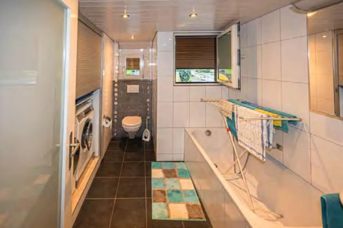 Wohnhaus und Gewerbeliegenschaft - Foto 18 von 23