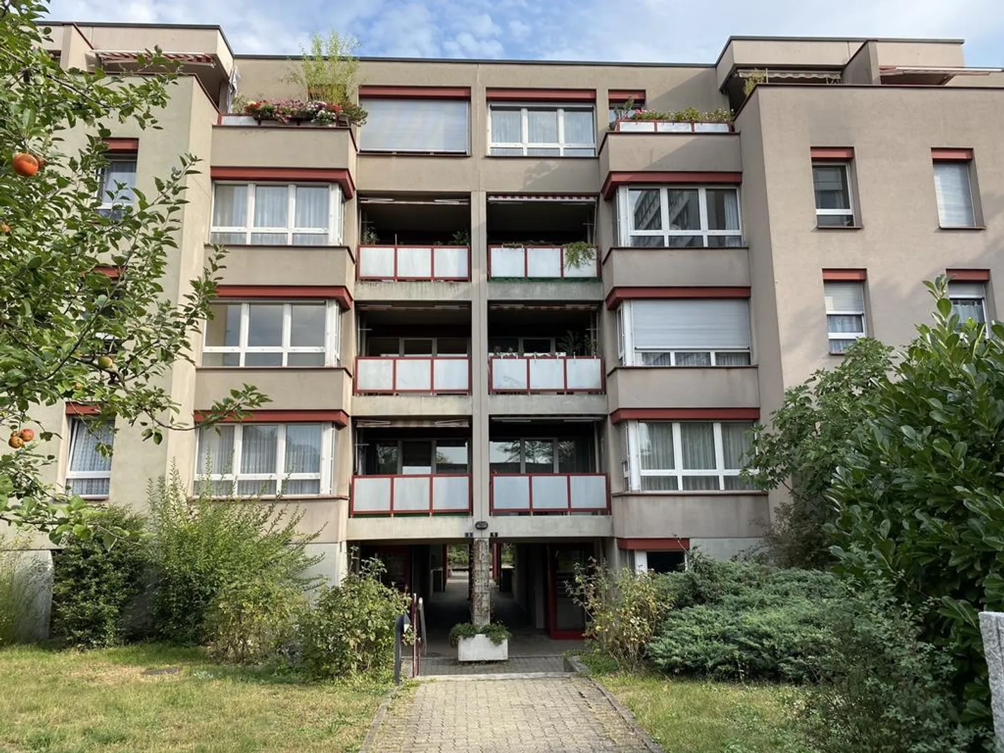 Large 5.5-room apartment near the garden city - Photo 11 of 12