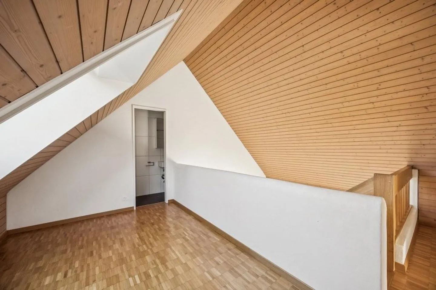 Vivere moderno su due livelli. - Foto 7 di 12