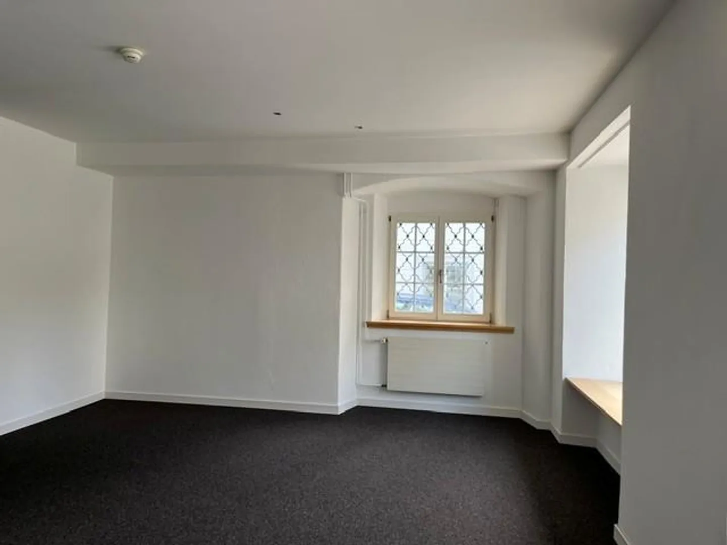 Il tuo nuovo locale commerciale nel cuore di Schwyz - Foto 3 di 6