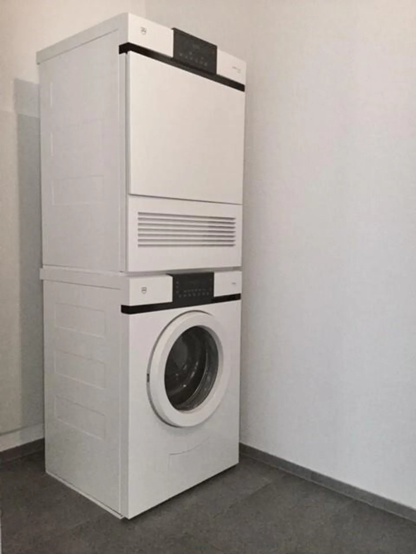 Appartement moderne de 2,5 pièces - Photo 4 sur 8