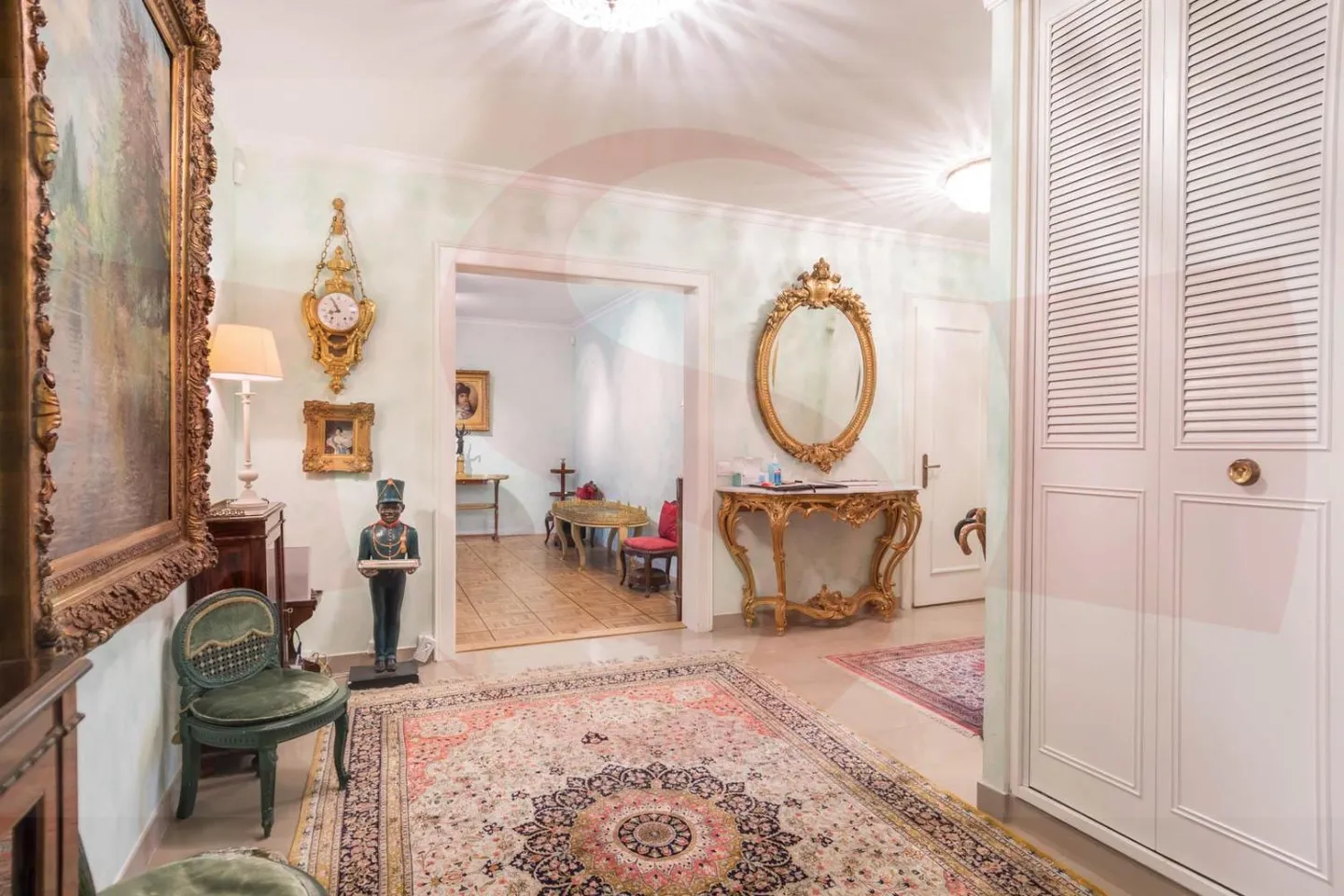 6-room apartment - Photo 1 of 7