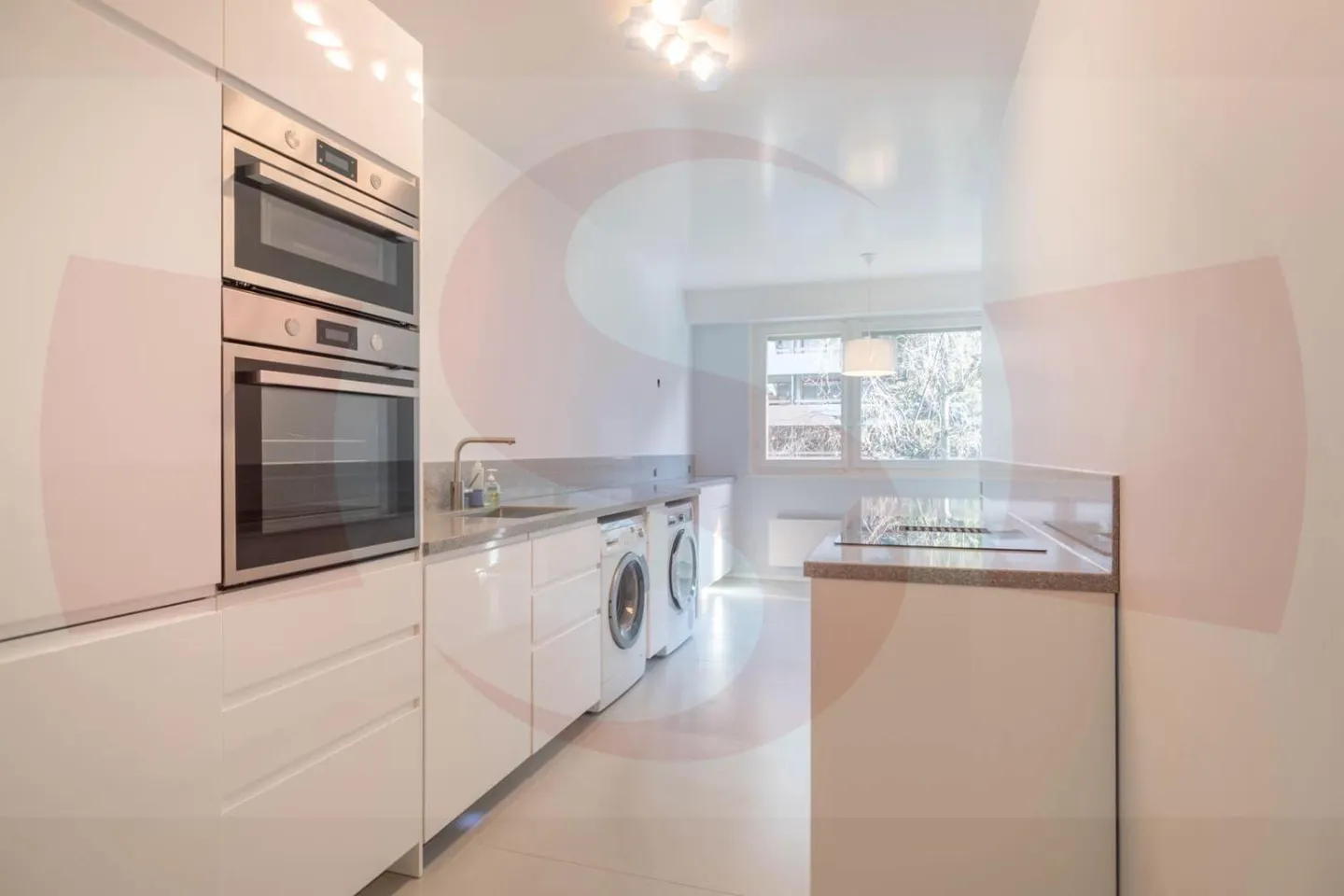 6-room apartment - Photo 2 of 7