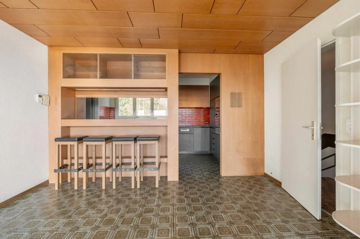 Casa unifamiliare in stile Bauhaus con area piscina in una posizione unica e libera - Foto 9 di 24