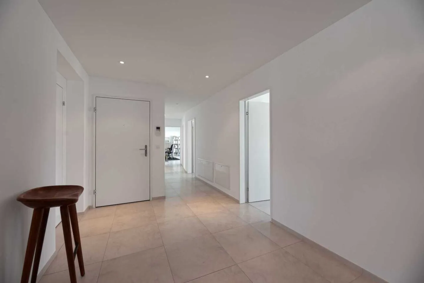 Attique de 5,5 pièces avec 4 terrasses - Photo 10 sur 13