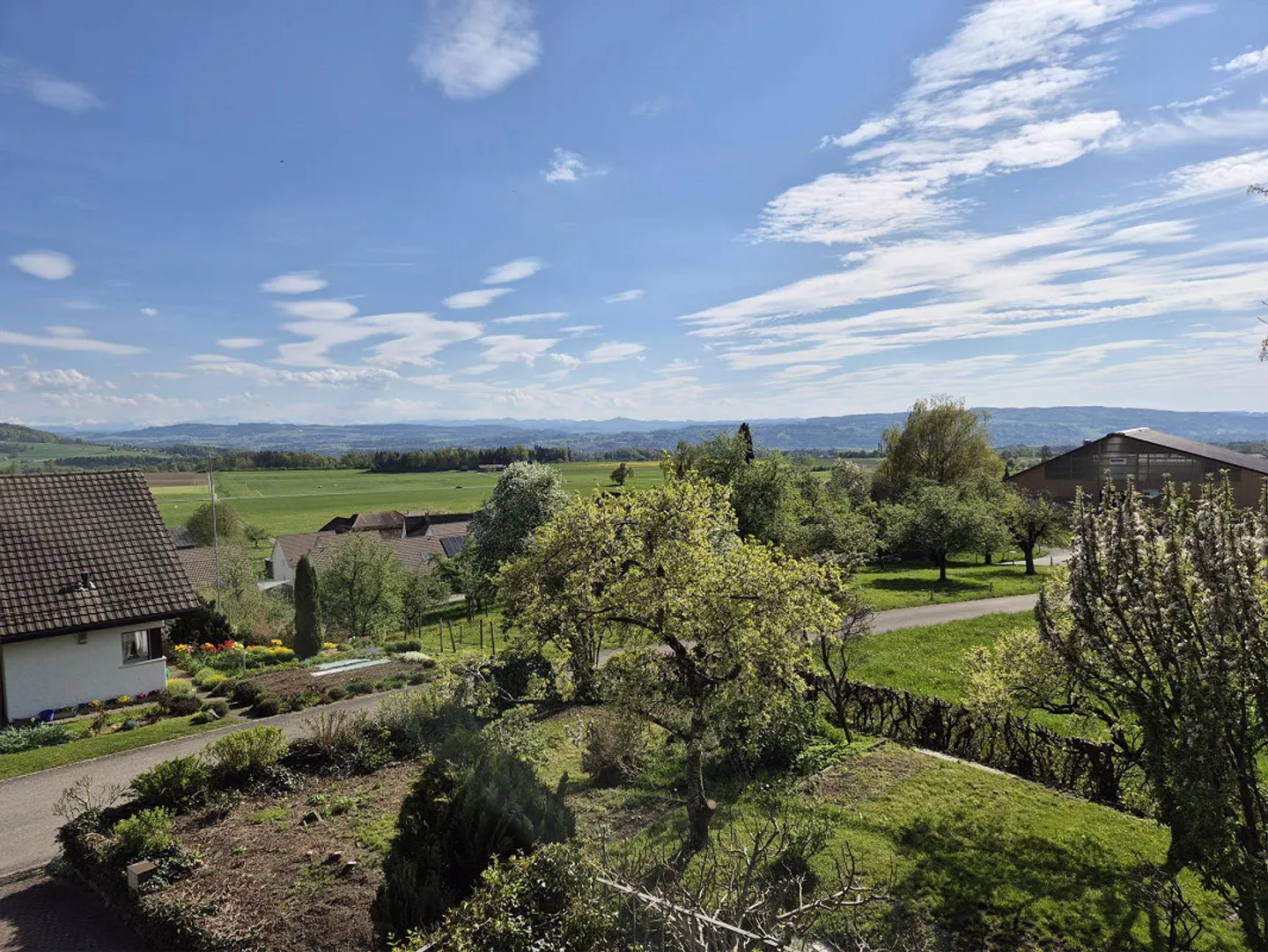 Maison individuelle de 7,5 pièces en position panoramique dégagée - Photo 5 sur 16
