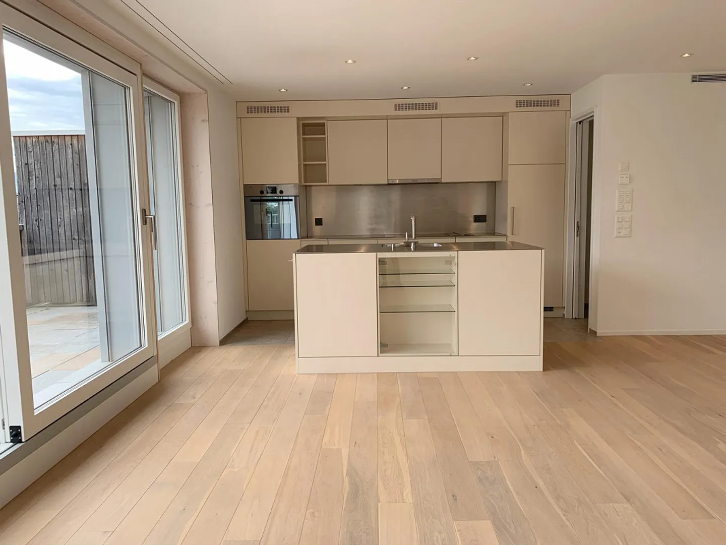 Bergidylle in Schwyz: Wohnung mit Panoramablick - Foto 2 von 8