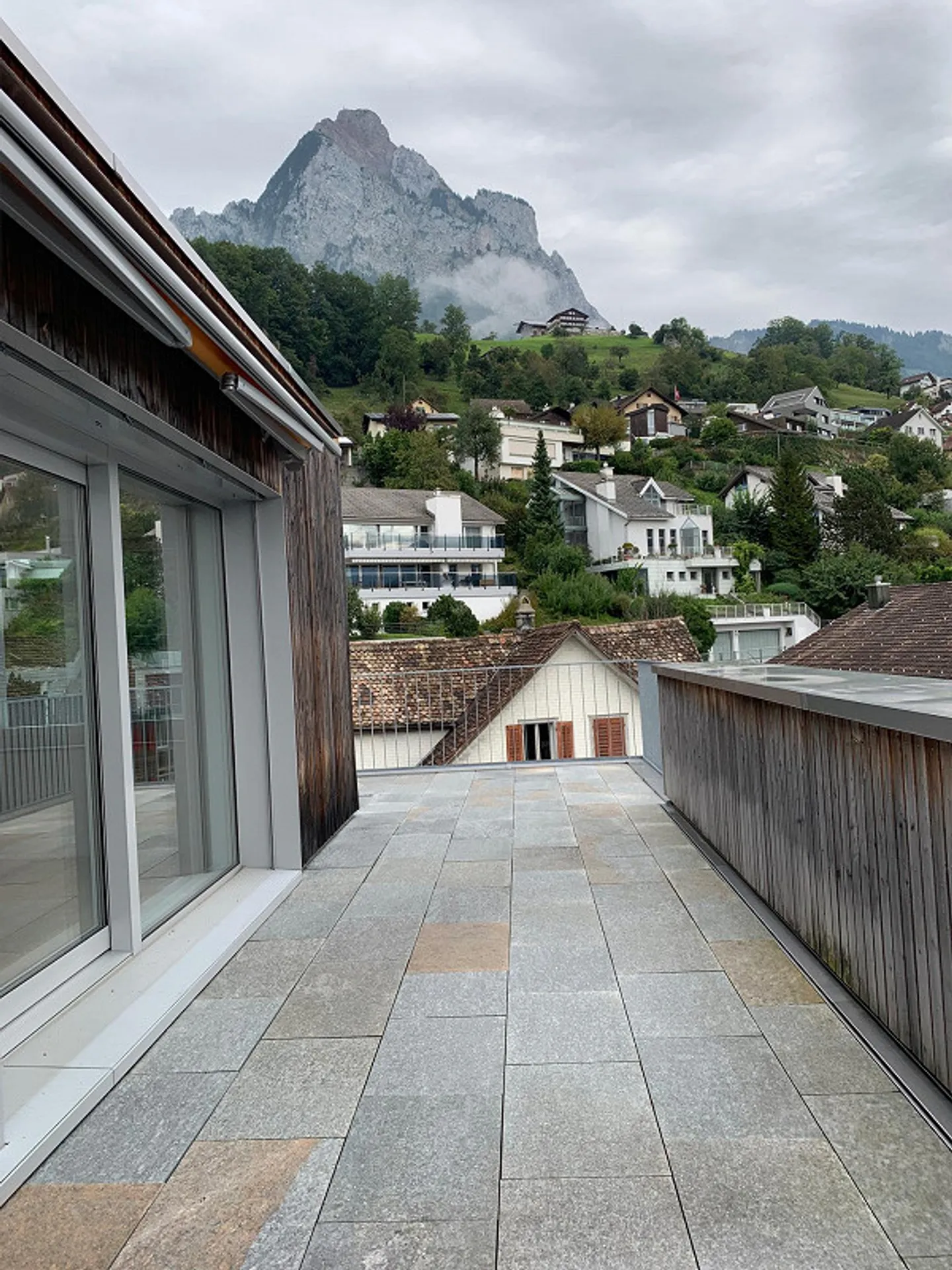 Bergidylle in Schwyz: Wohnung mit Panoramablick - Foto 8 von 8
