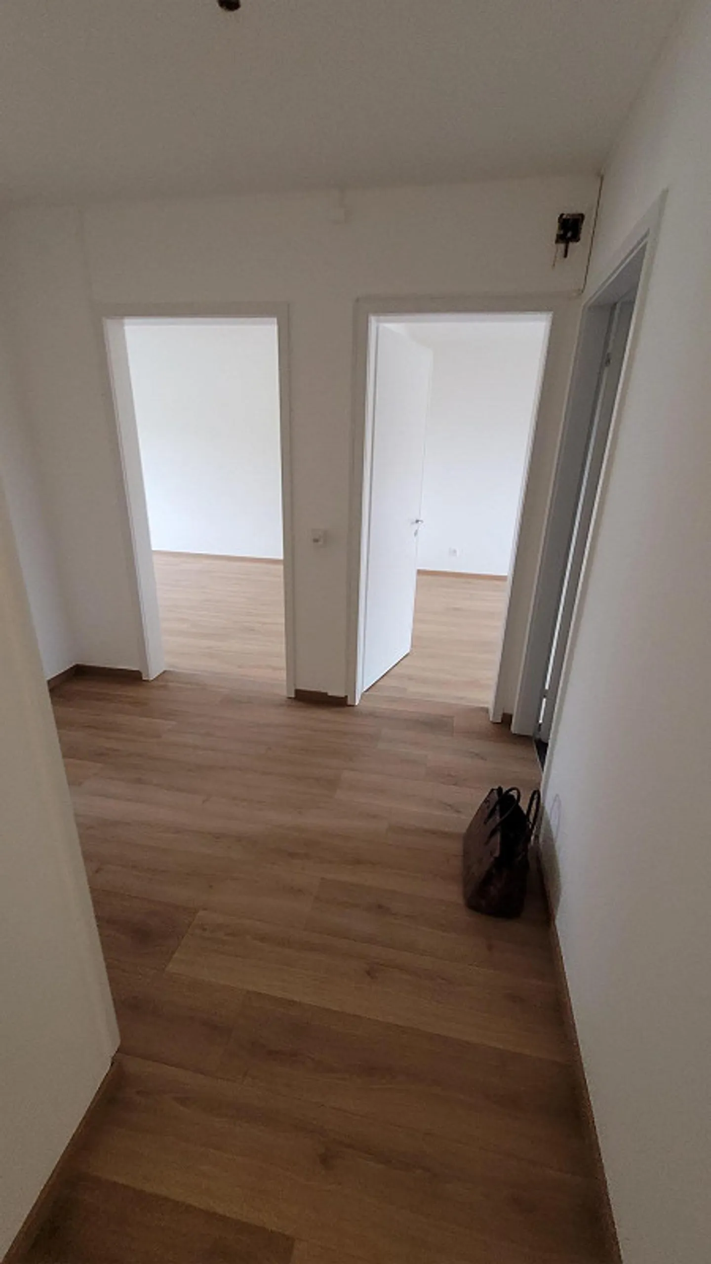 3 ½ Zimmer Wohnung - 16. Mai - Foto 6 von 6