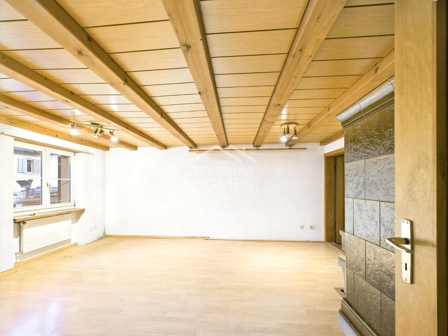 Unique Multi-Family Home - Photo 3 of 11