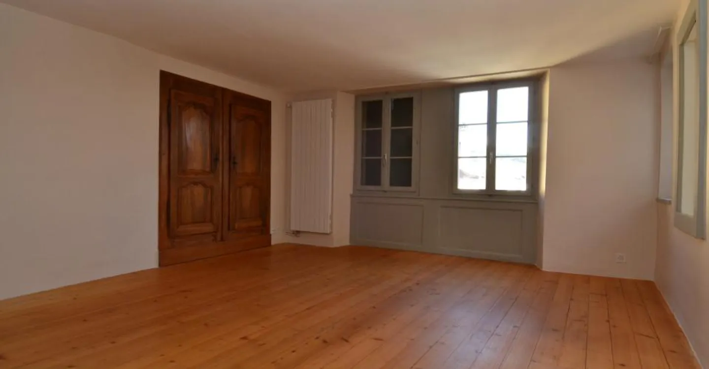 Charmant triplex de 4,5 pièces proche commodités - Photo 4 sur 8