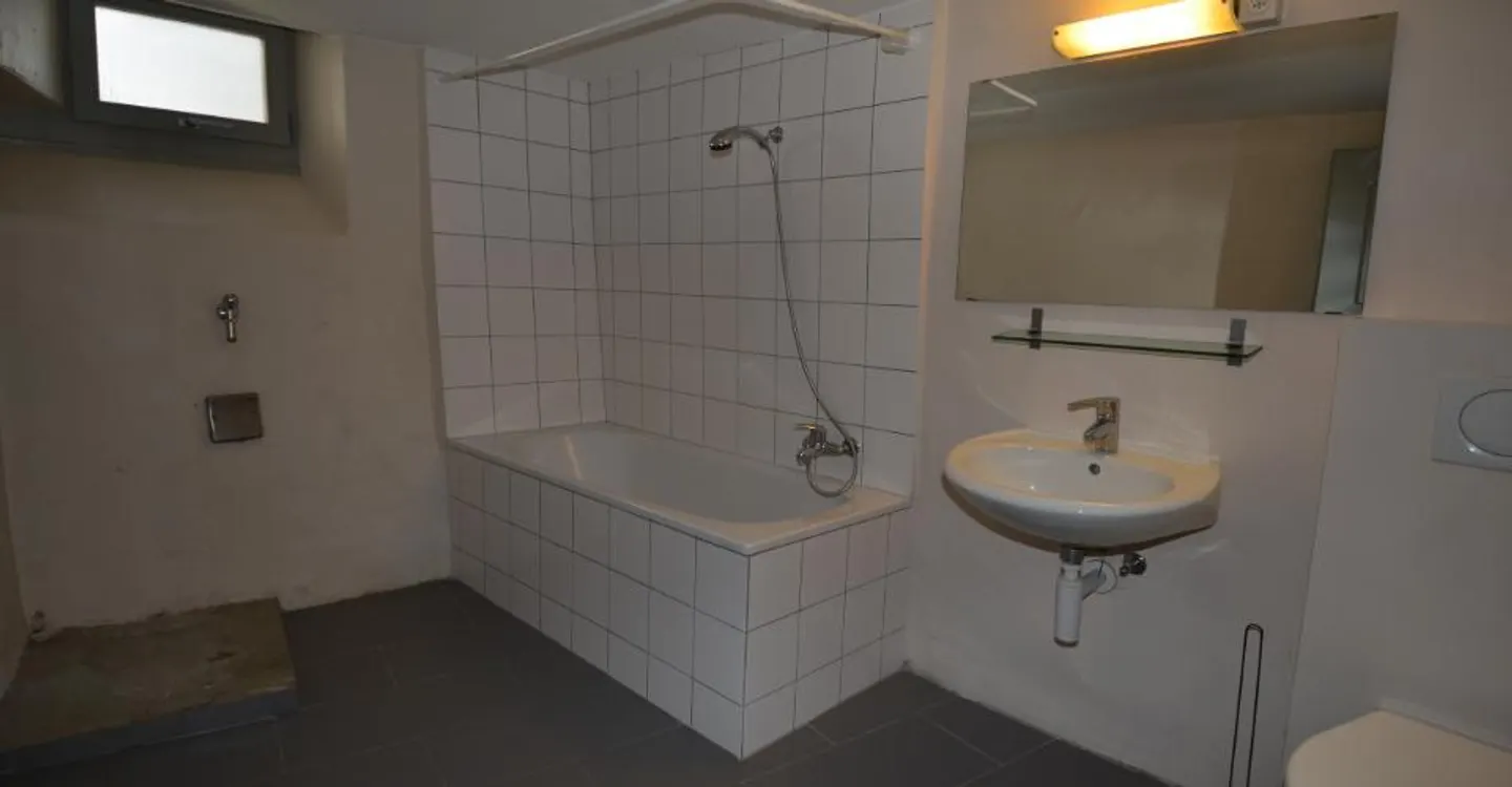 Charmant triplex de 4,5 pièces proche commodités - Photo 6 sur 8