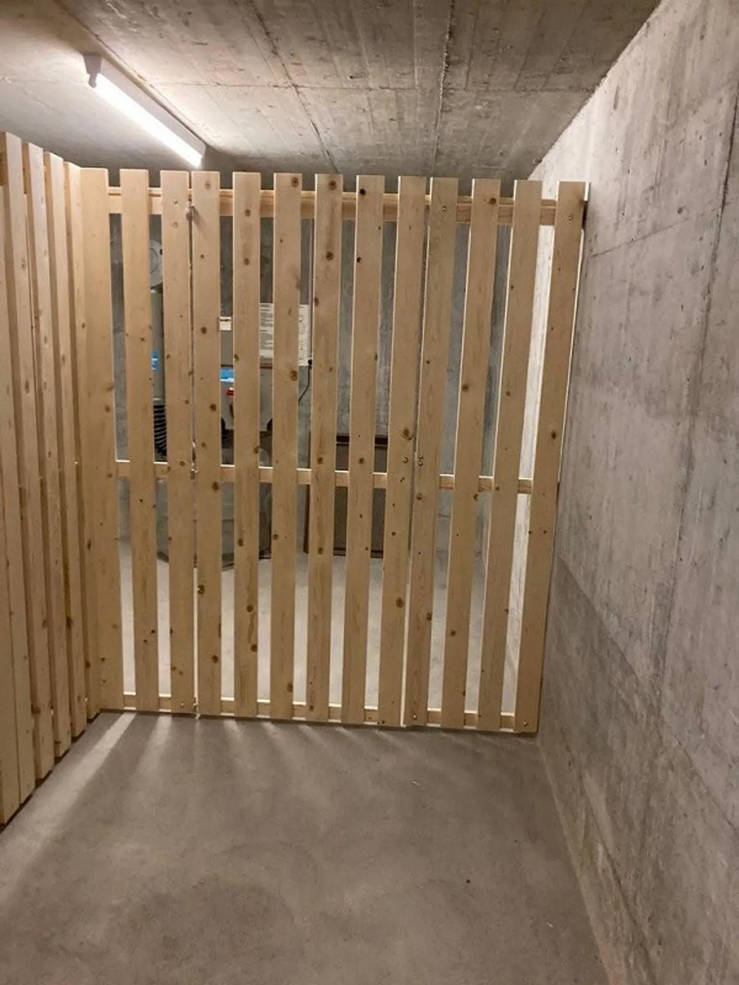 Cantina/Stanza di stoccaggio - Foto 3 di 4