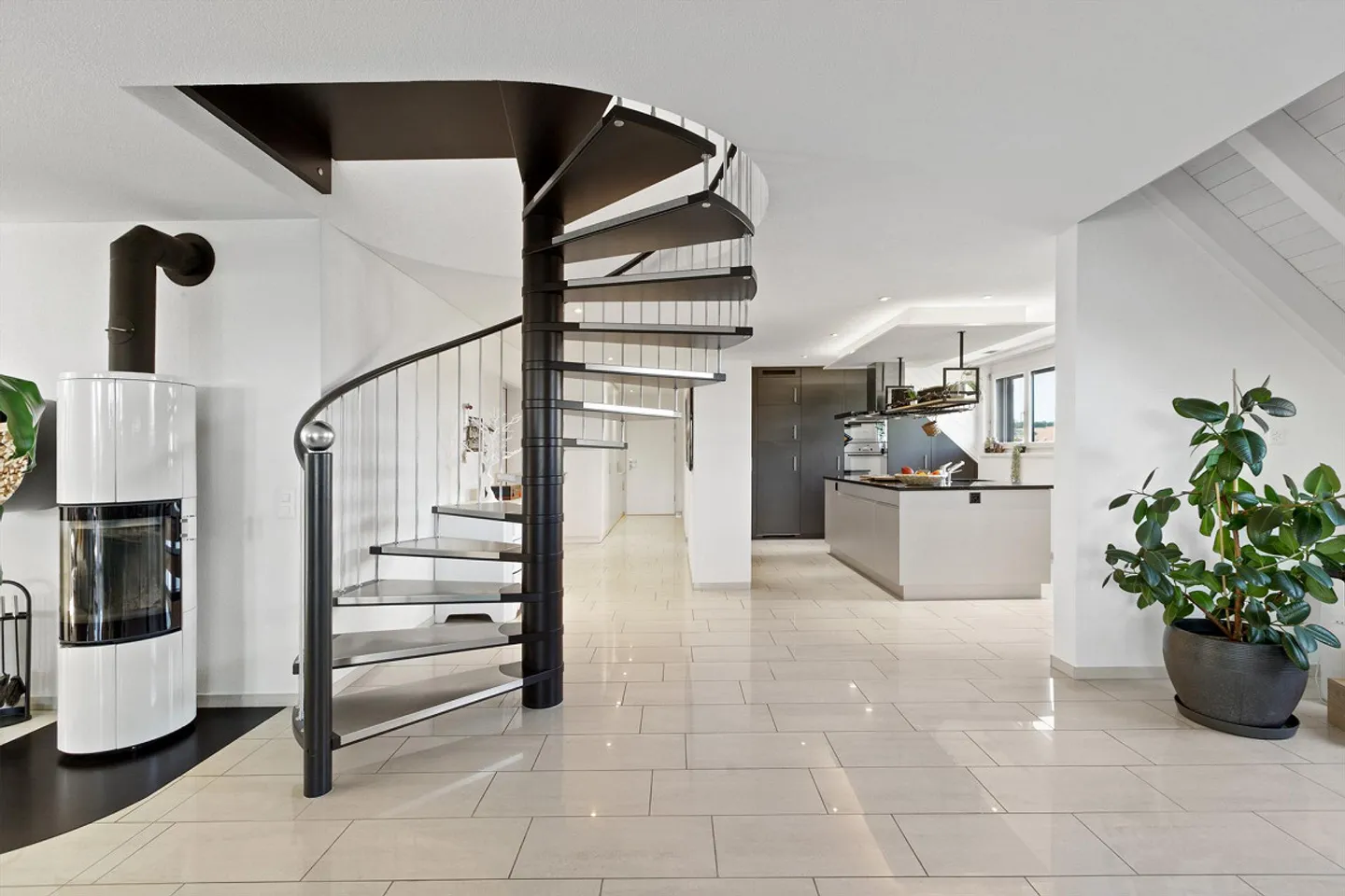 Living enjoyment on two levels - Photo 1 of 7