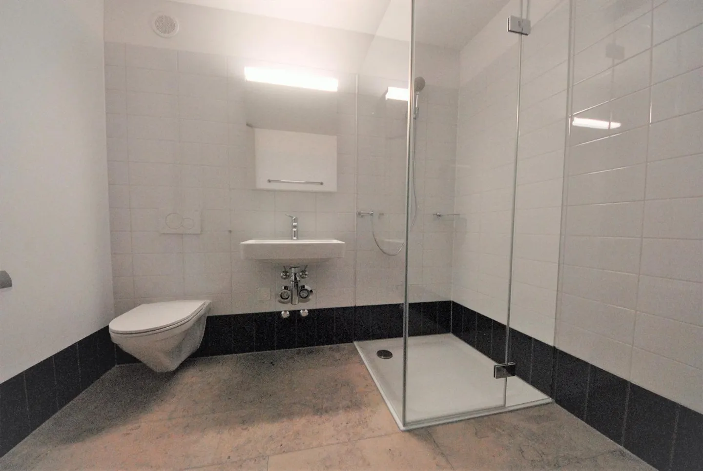 Appartement moderne avec coin salon - Photo 7 sur 10