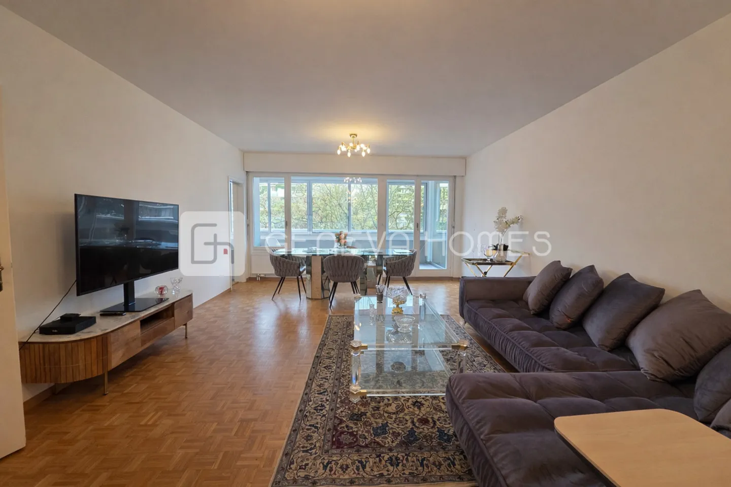 Appartement rénové 4 pièces - Photo 3 sur 9