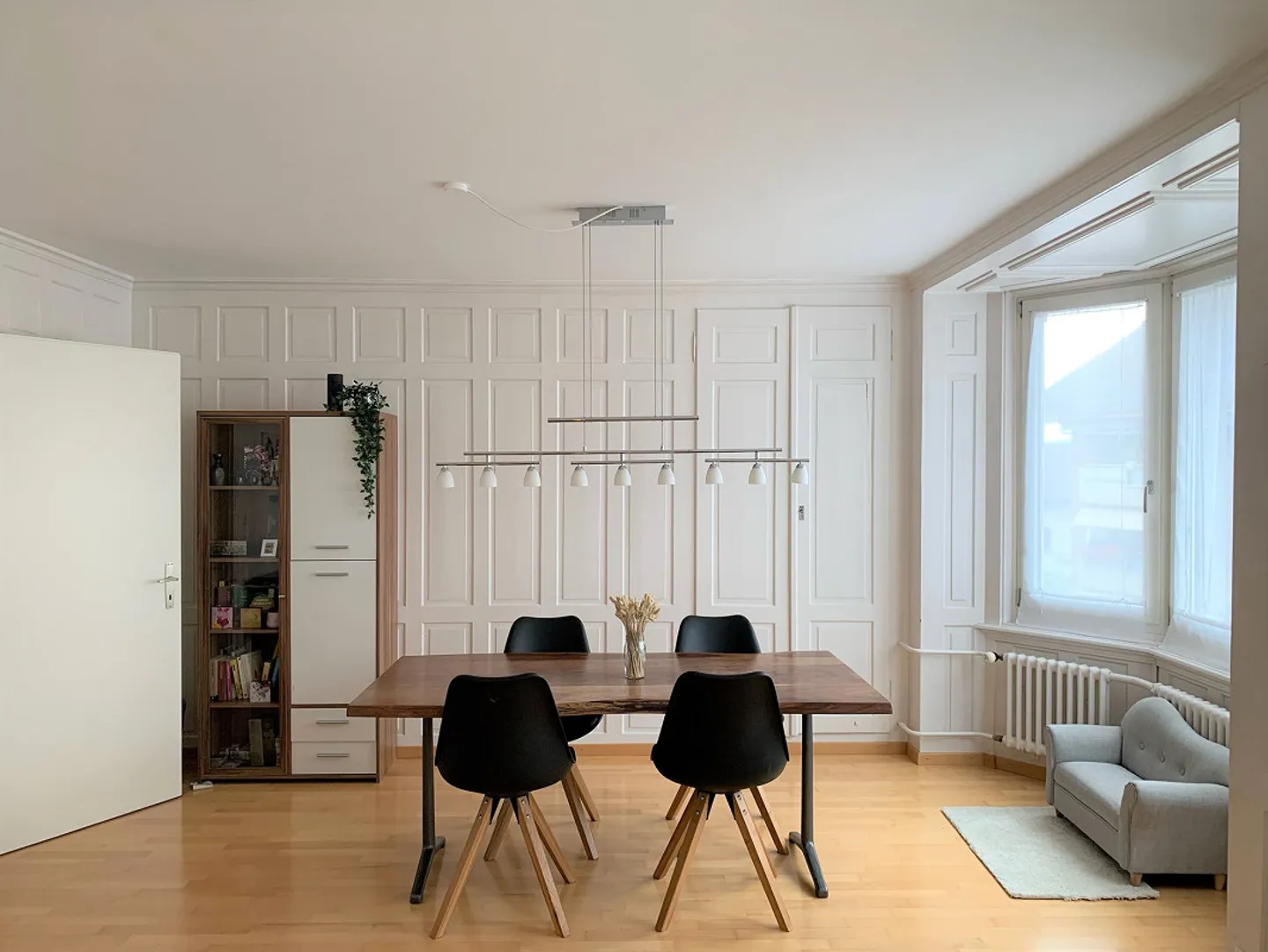 Charming 3.5 Room Apartment in the Lachen Quarter - Photo 3 of 8