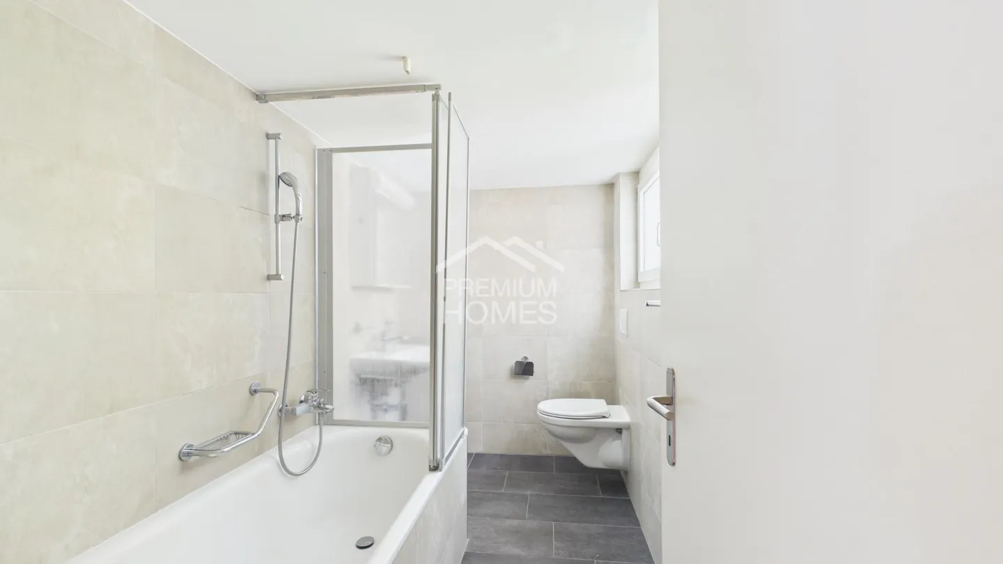 Semi-detached house for sale - Photo 7 of 9