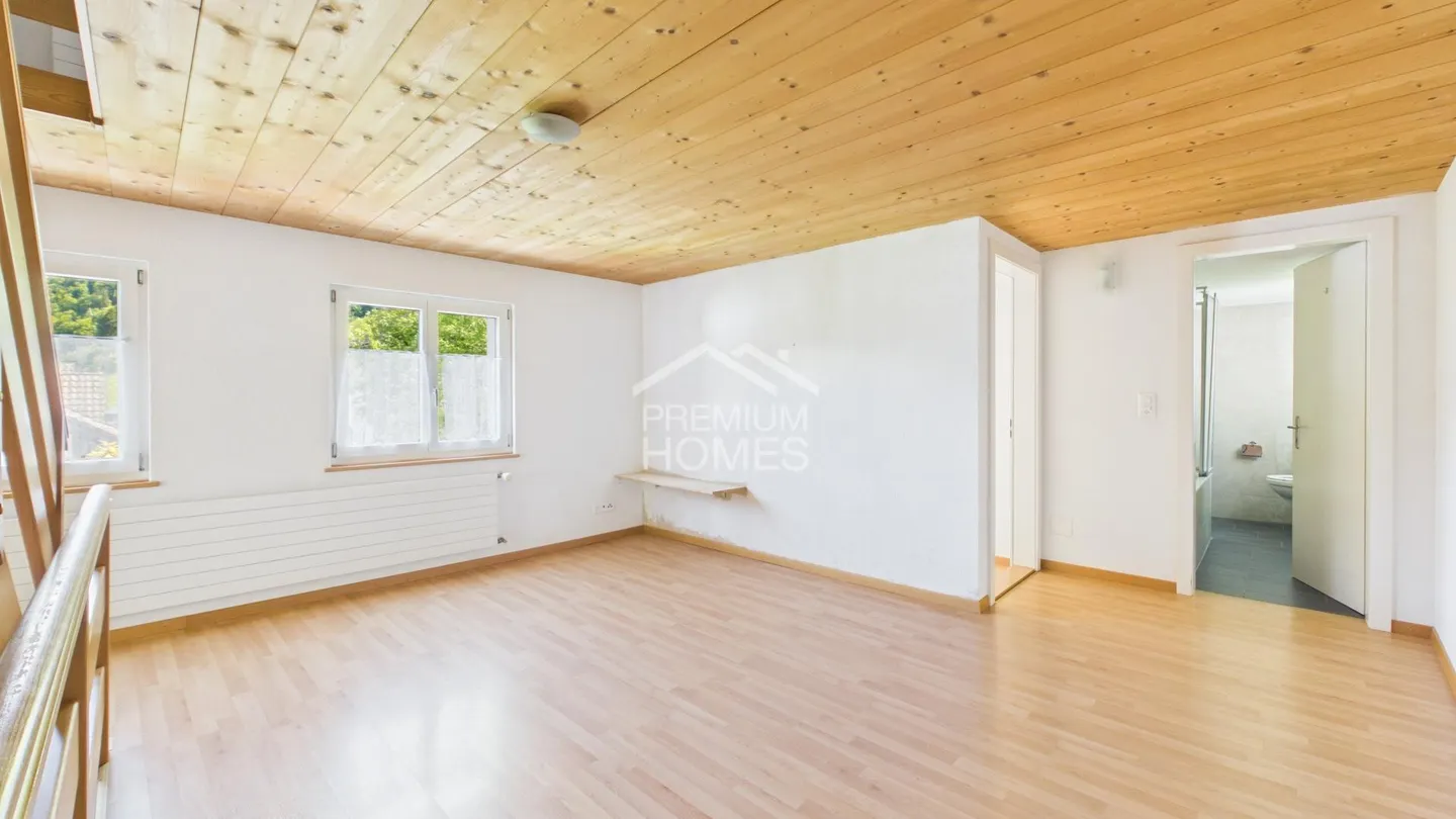 Semi-detached house for sale - Photo 5 of 9