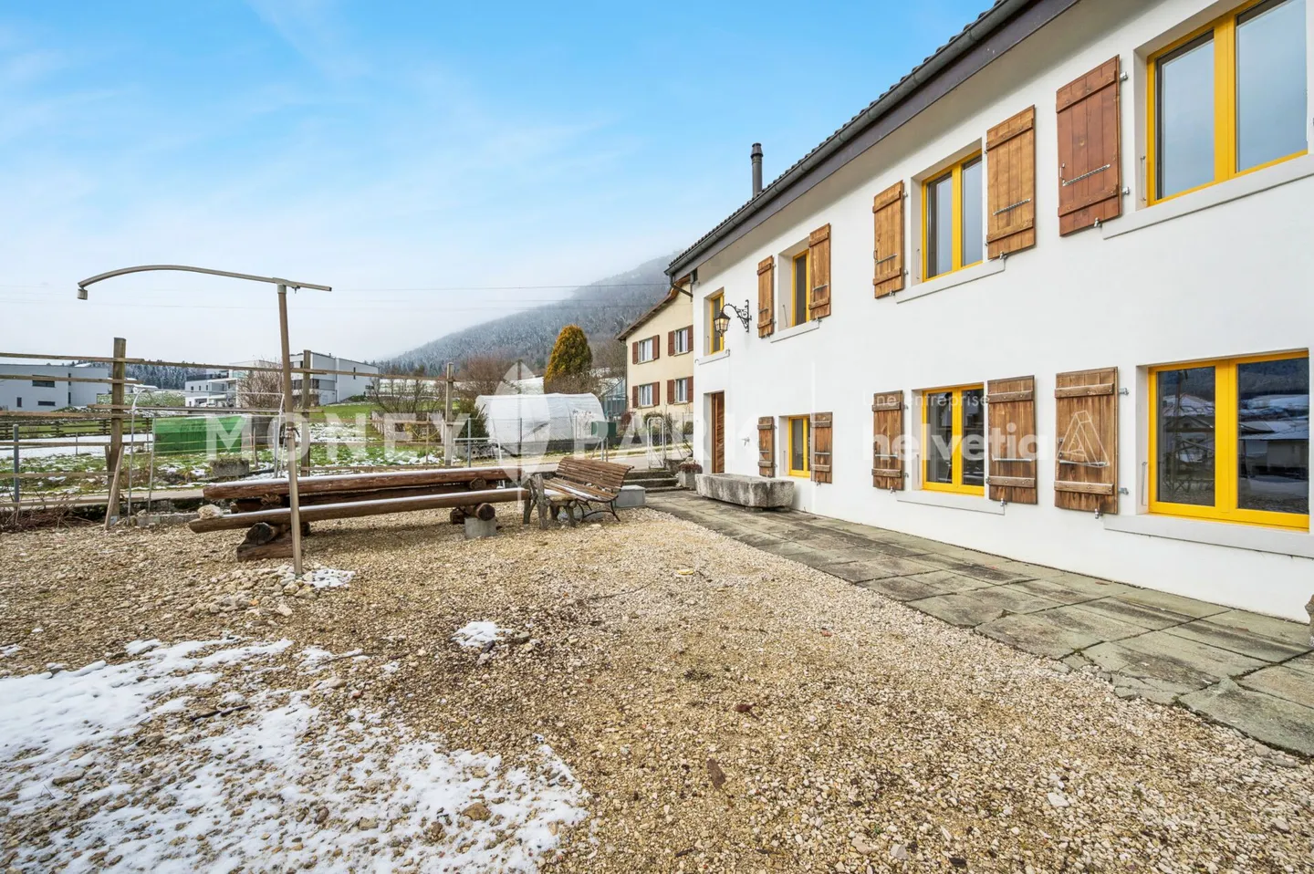 Maison individuelle avec potentiel de rénovation - Photo 12 sur 13