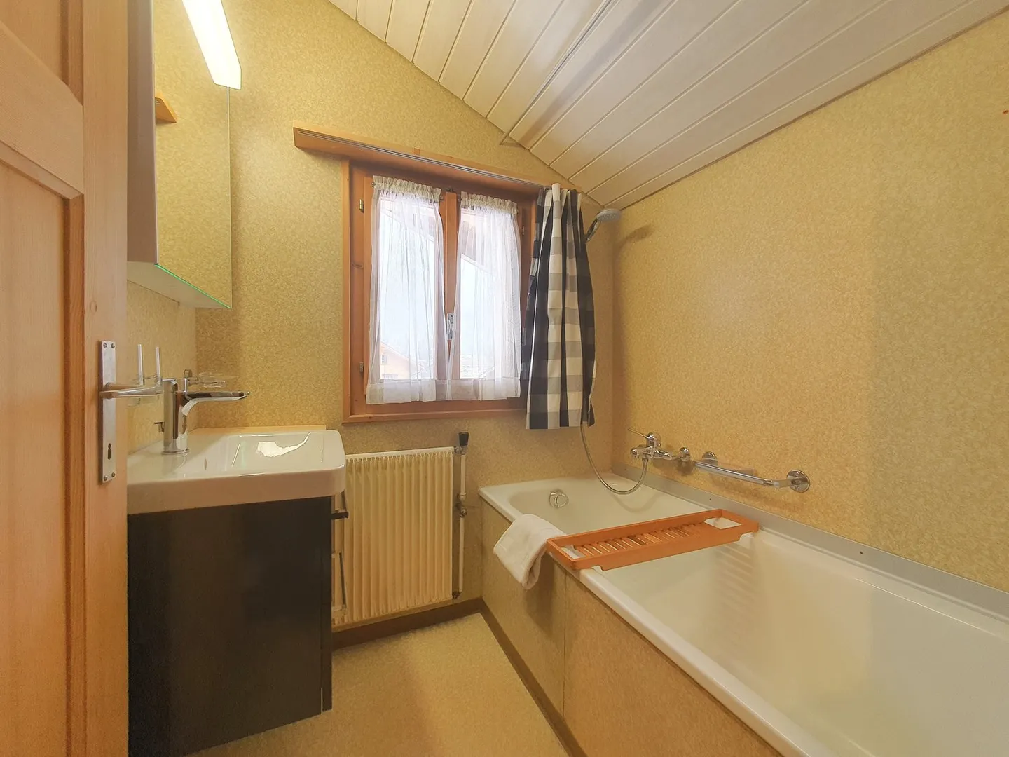 Chalet de 4 pièces à Kandersteg avec vue sur la montagne - Photo 15 sur 19