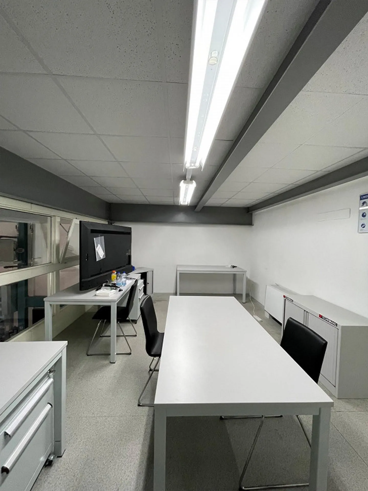 Spacious commercial and logistics area in a strategic location - Photo 5 of 15