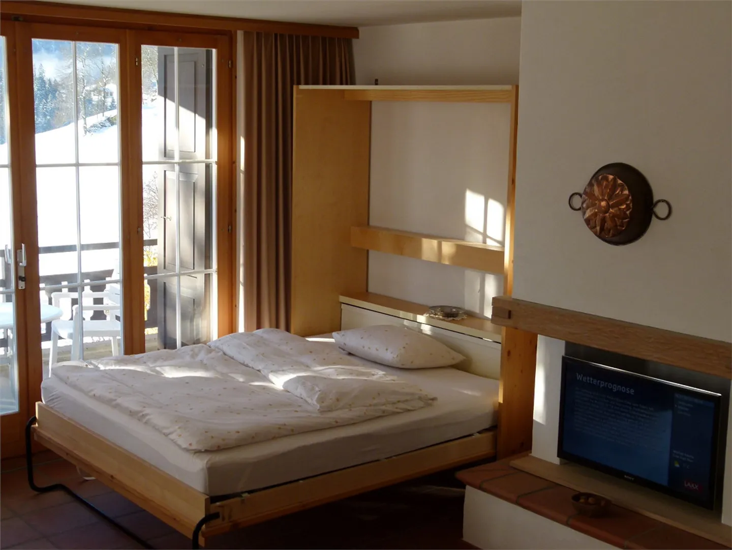Large bright 2.5 room apartment furnished in a quiet, central location - Photo 8 of 13