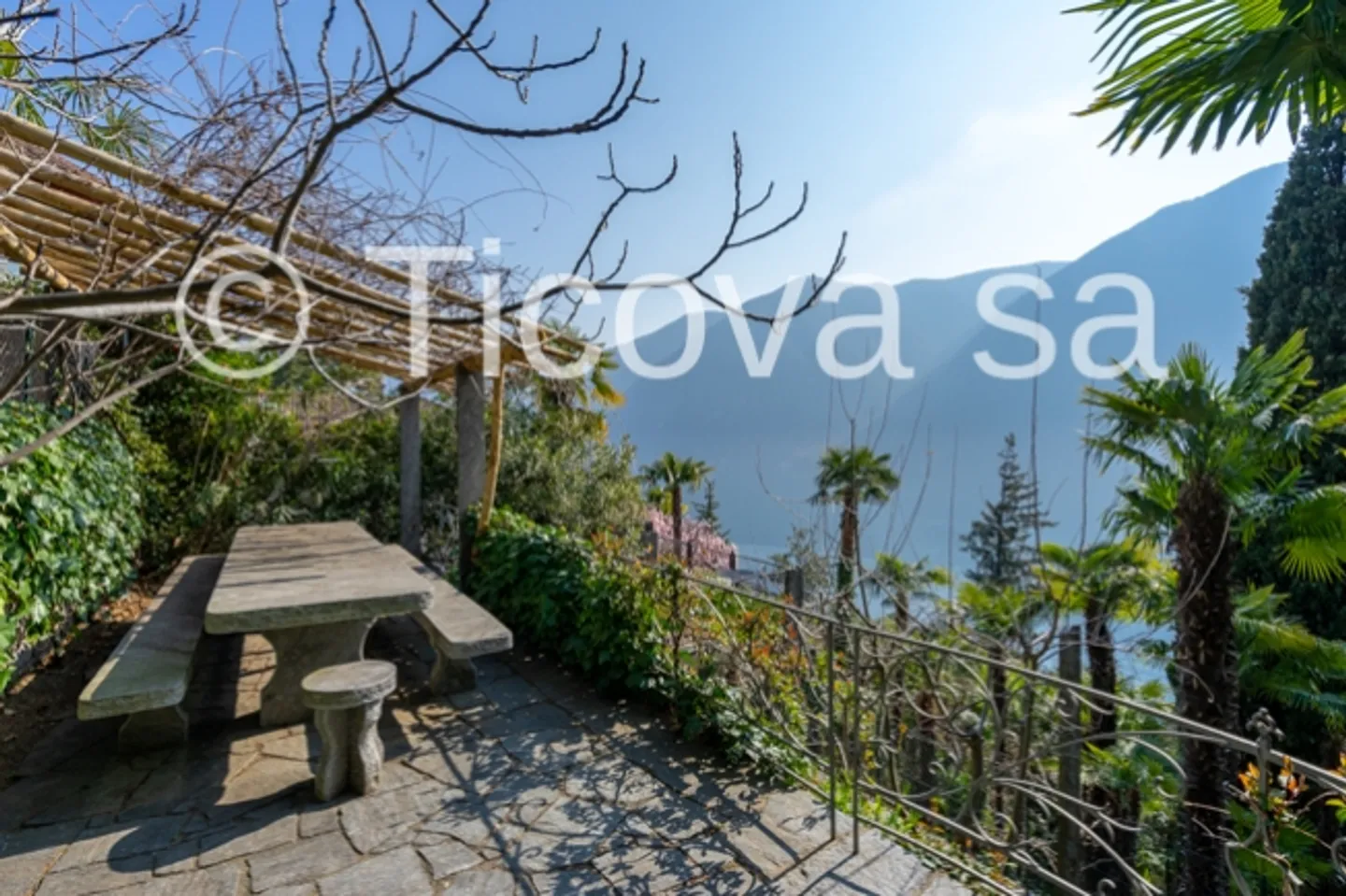 Magnifico appartamento 6.5 locali con vista lago a Castagnola - Foto 1 di 15