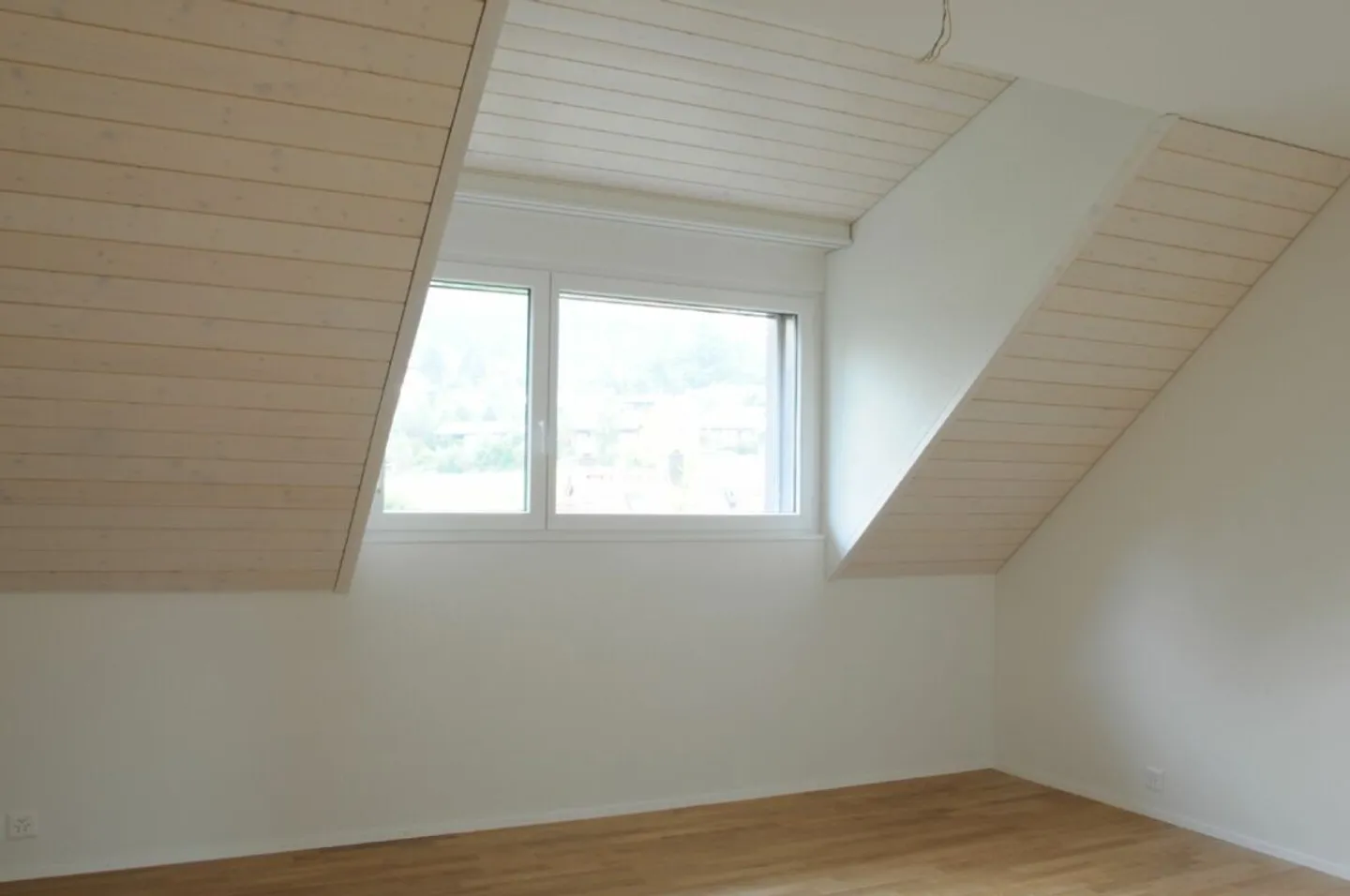 Spacious Maisonette with Gallery - Photo 8 of 18