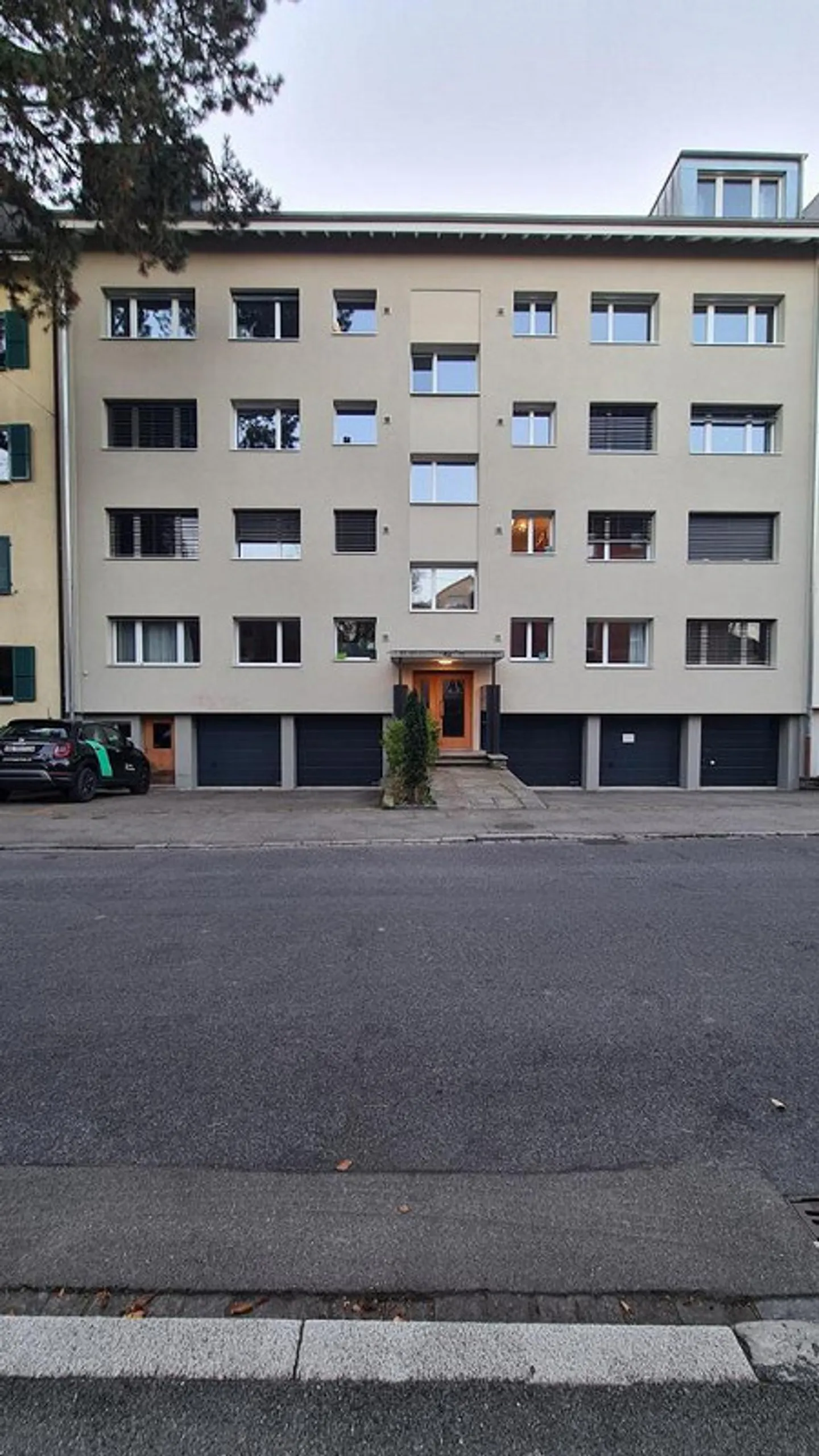 Zentrale 4-Zimmer Wohnung - Foto 1 von 11