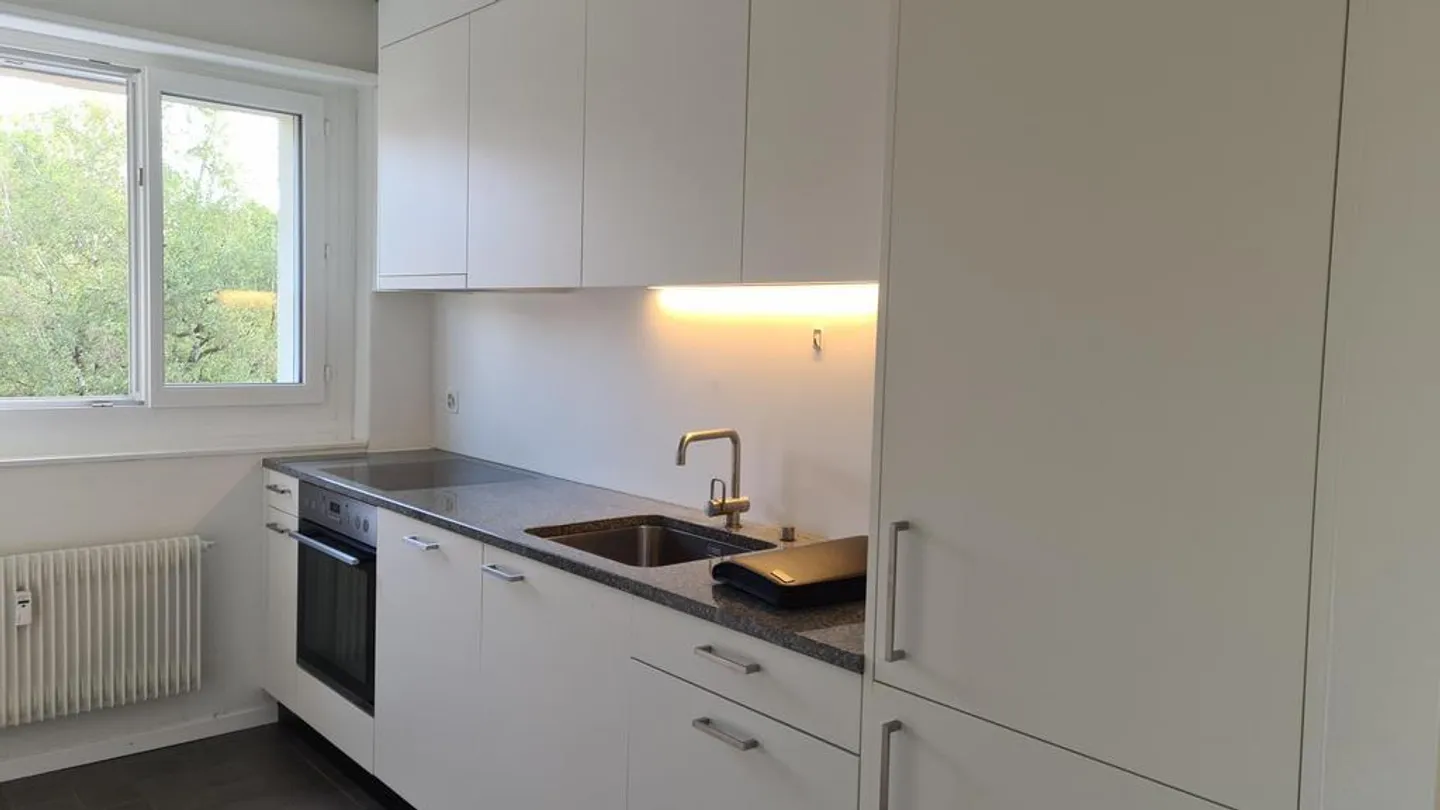 Zentrale 4-Zimmer Wohnung - Foto 2 von 11