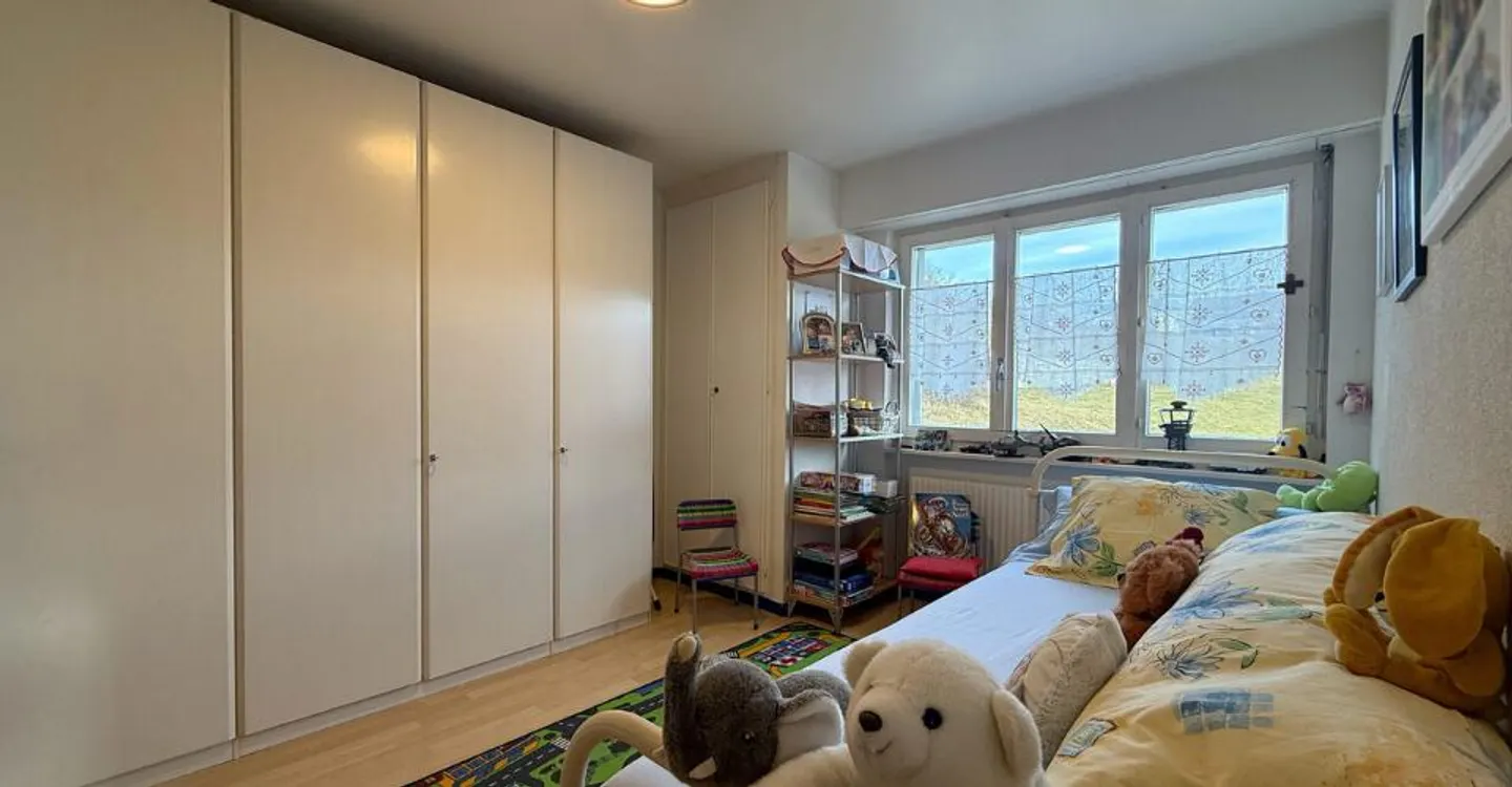 Family Chalet with Independent 3.5-Room Apartment for Sale in Chermignon d'en Haut - Bouillèt / Maze Area - Photo 5 of 13