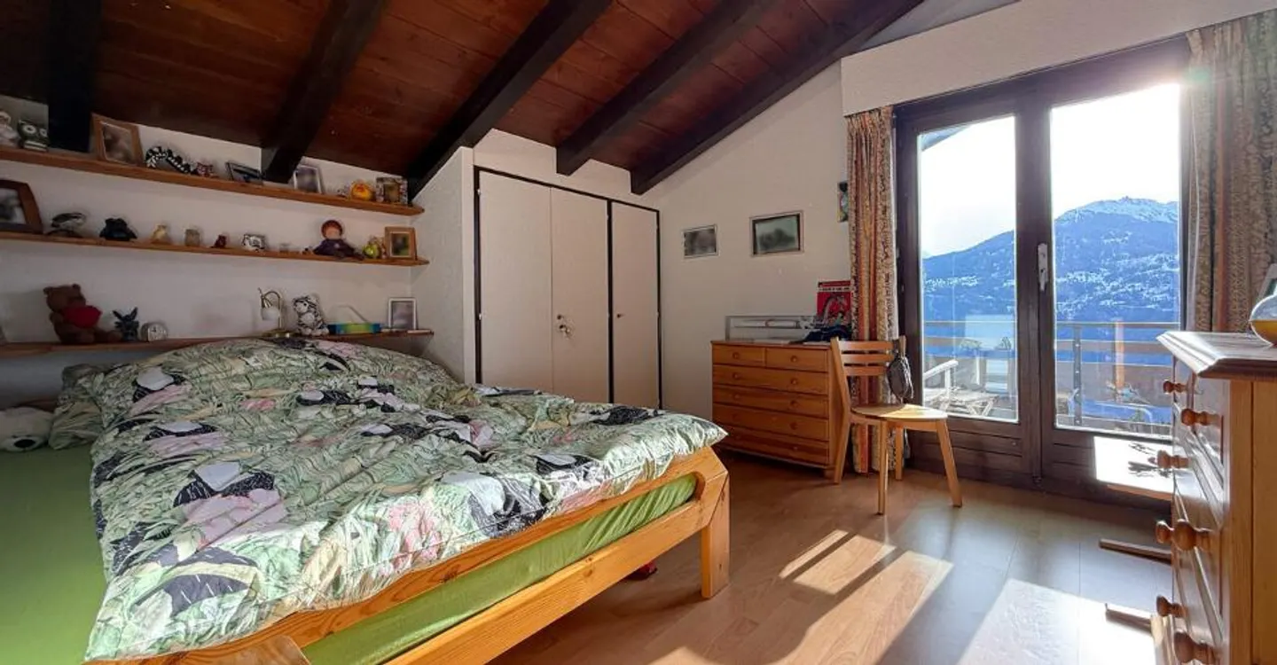 Family Chalet with Independent 3.5-Room Apartment for Sale in Chermignon d'en Haut - Bouillèt / Maze Area - Photo 6 of 13