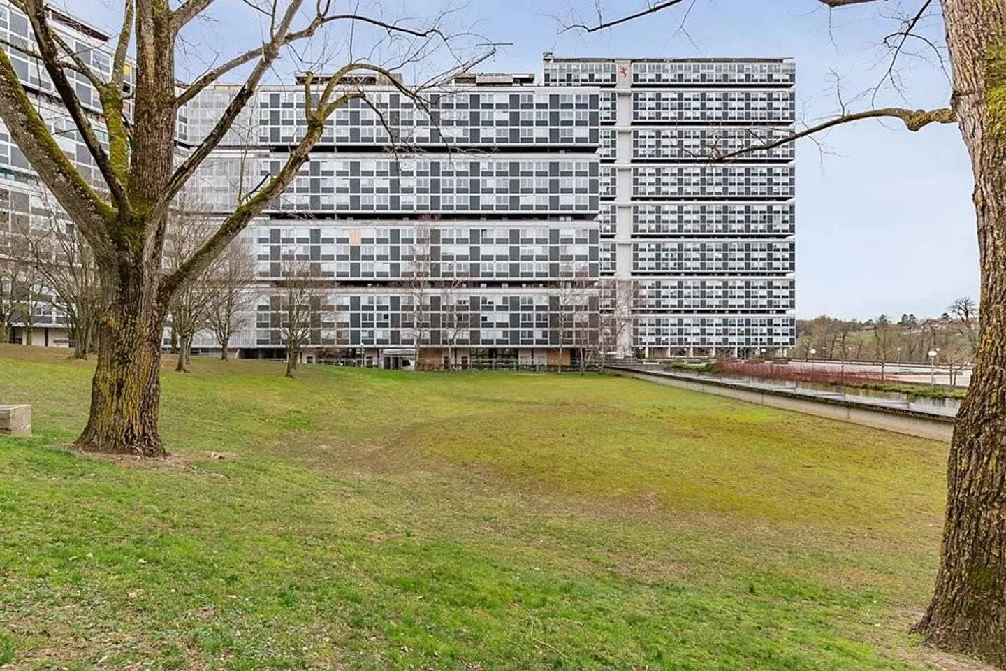 Alone or as a couple: you could definitely enjoy yourself here - Photo 2 of 5