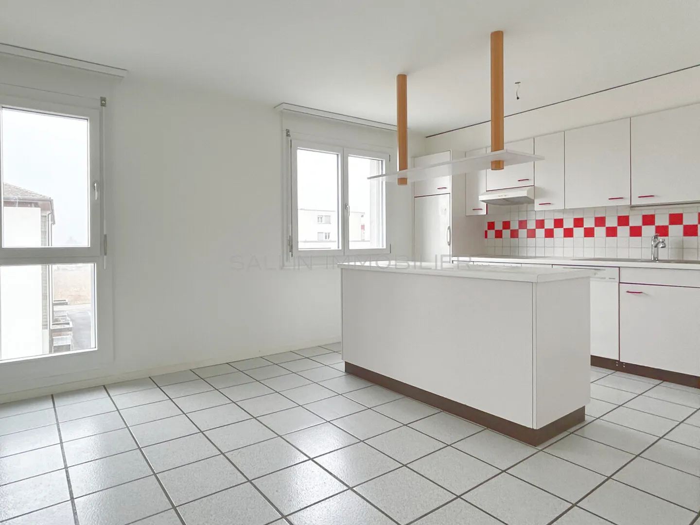 Apartment with 4½ rooms in the attic - Photo 5 of 13