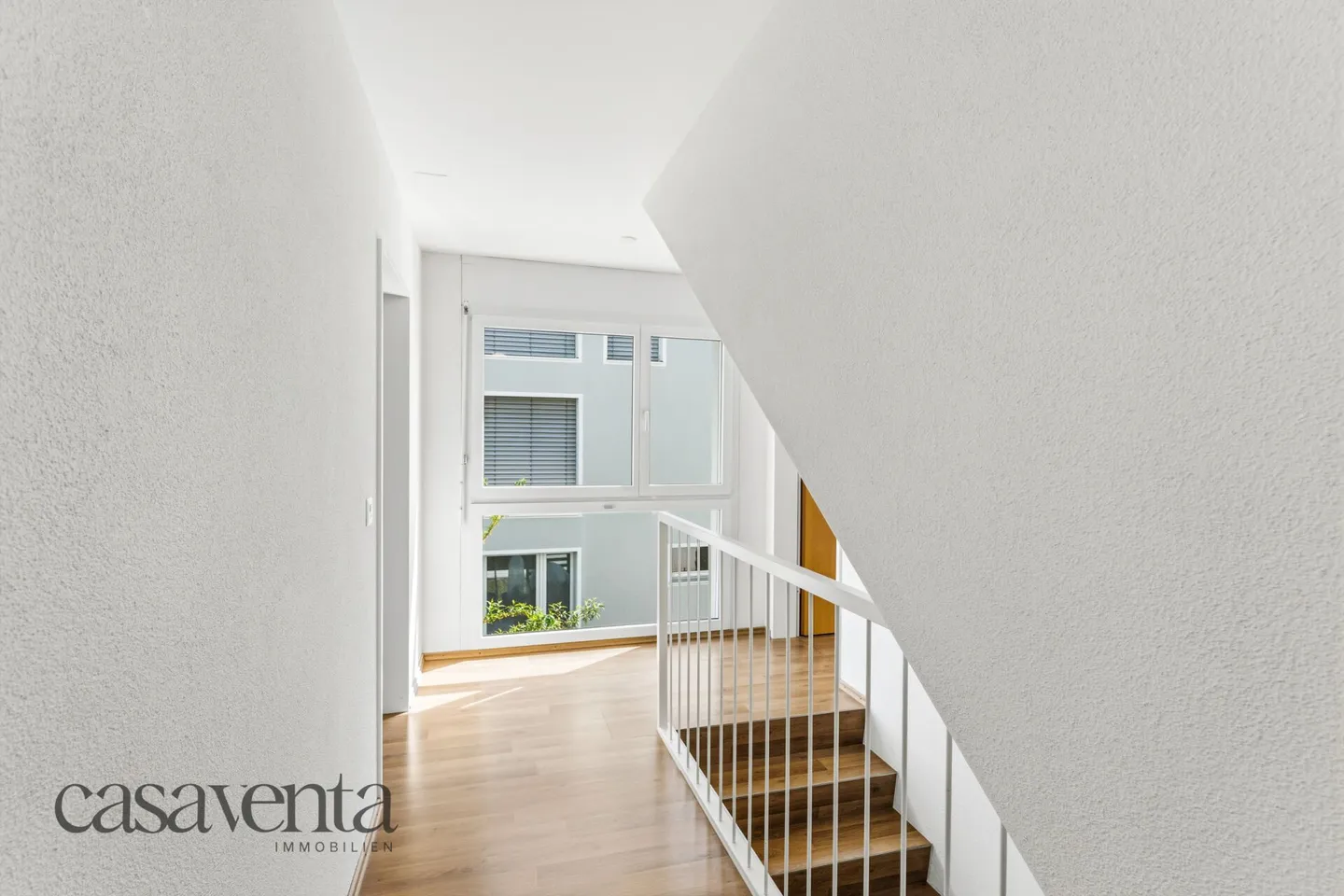 Spacious Family Duplex Home - Photo 15 of 24