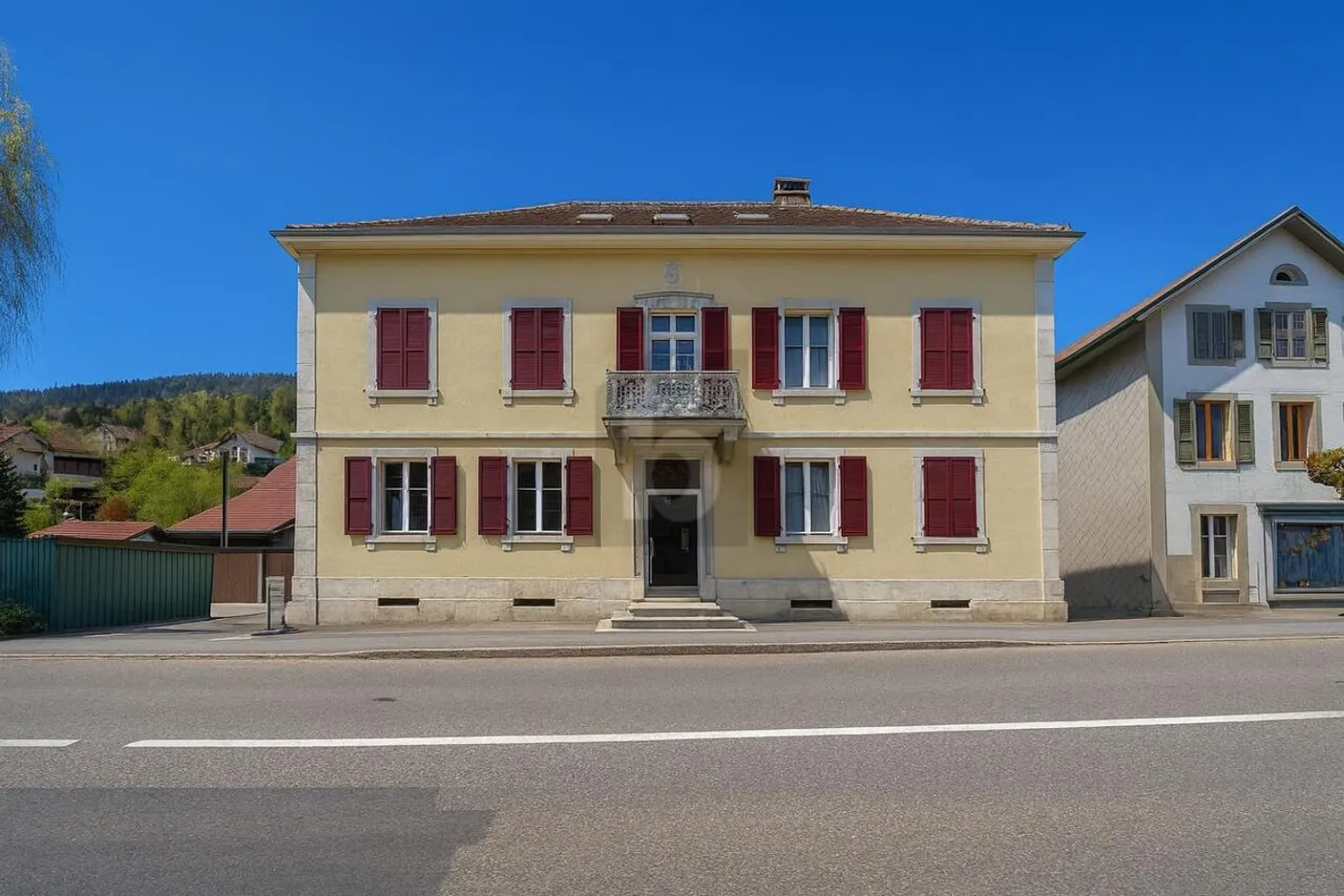 IMMEUBLE 5,4 % DE RENDEMENT 9 APPARTEMENTS 11 BOX - Photo 1 sur 6