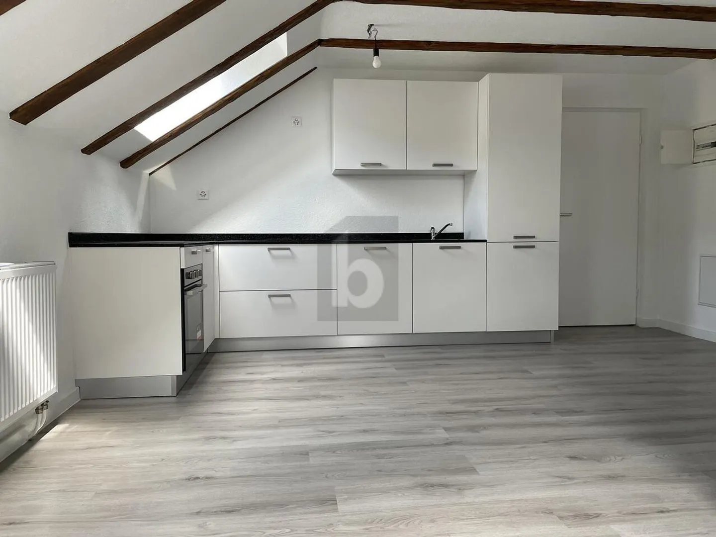 IMMEUBLE 5,4 % DE RENDEMENT 9 APPARTEMENTS 11 BOX - Photo 3 sur 6
