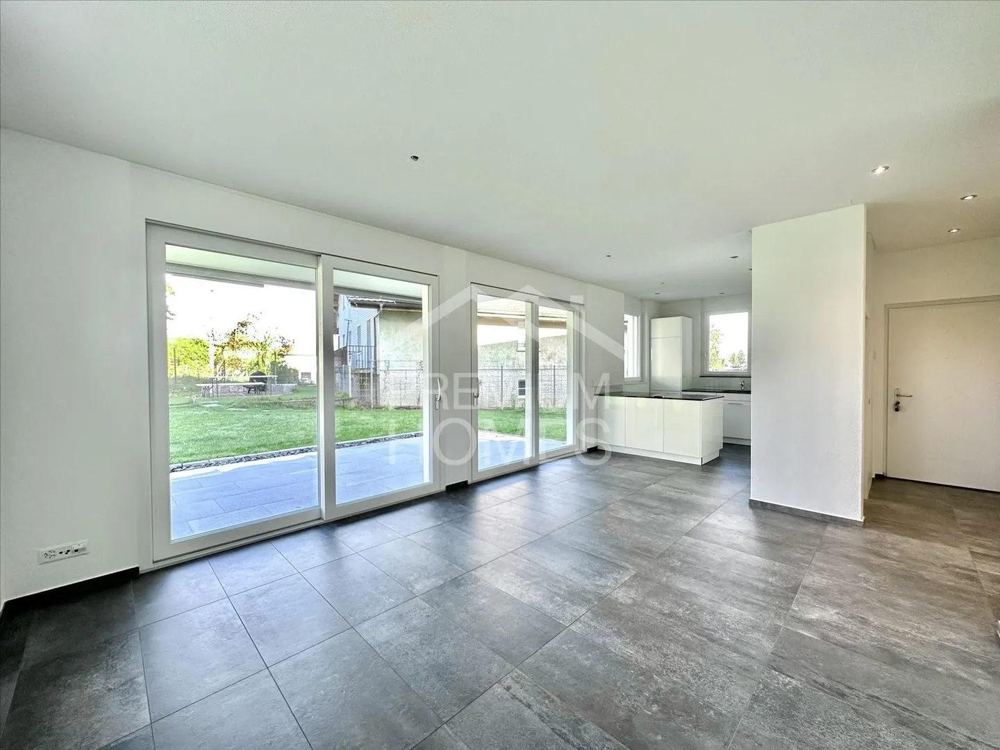 Appartement de jardin moderne! - Photo 2 sur 8