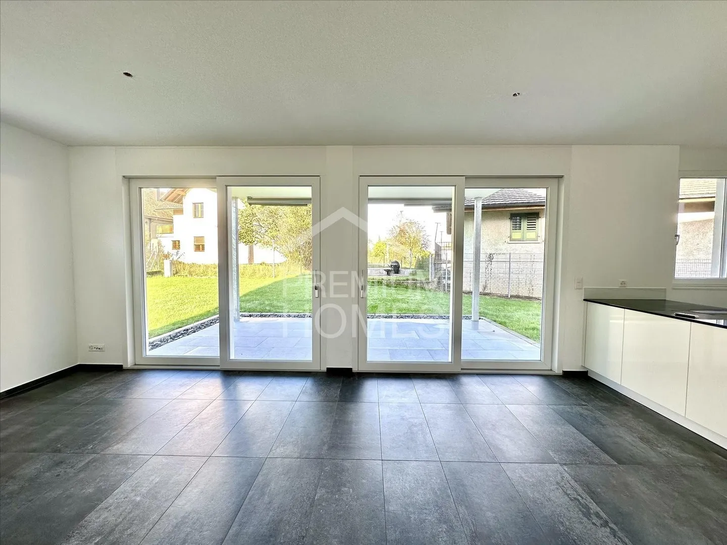 Appartement de jardin moderne! - Photo 3 sur 8