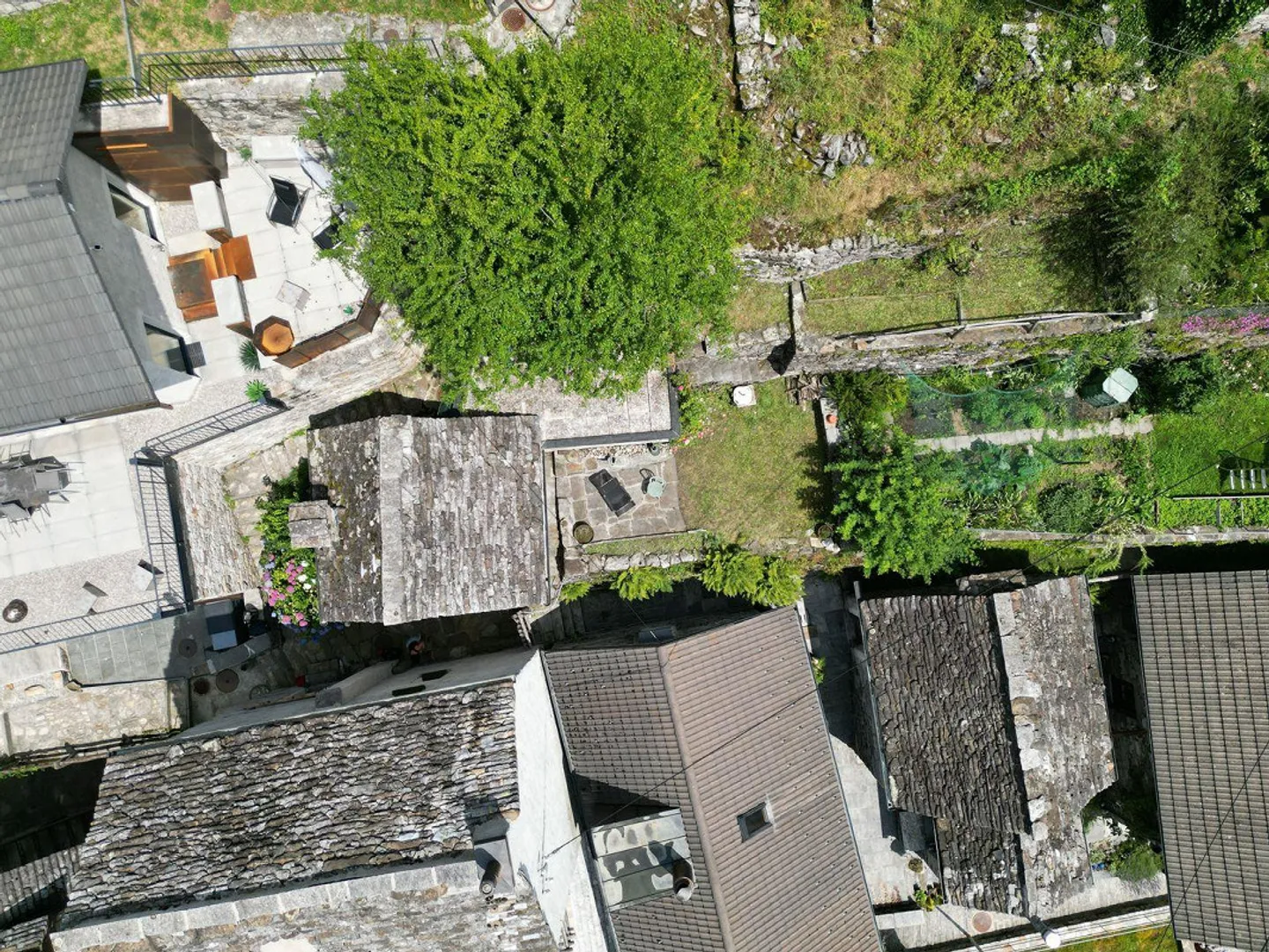 Rustique de 2,5 pièces, dans le village, avec jardin et terrasse | Rustique... - Photo 10 sur 10