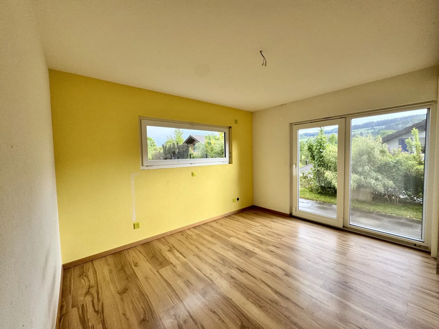 Vivere esclusivo in una posizione collinare soleggiata con vista panoramica - Foto 11 di 15