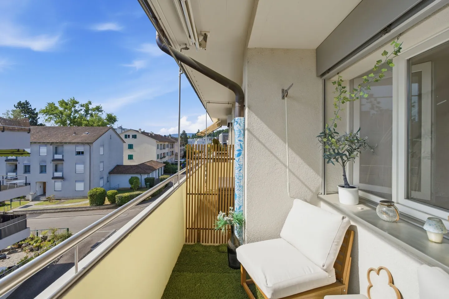 Stilvolle Maisonette mit Balkonen - Foto 9 von 10