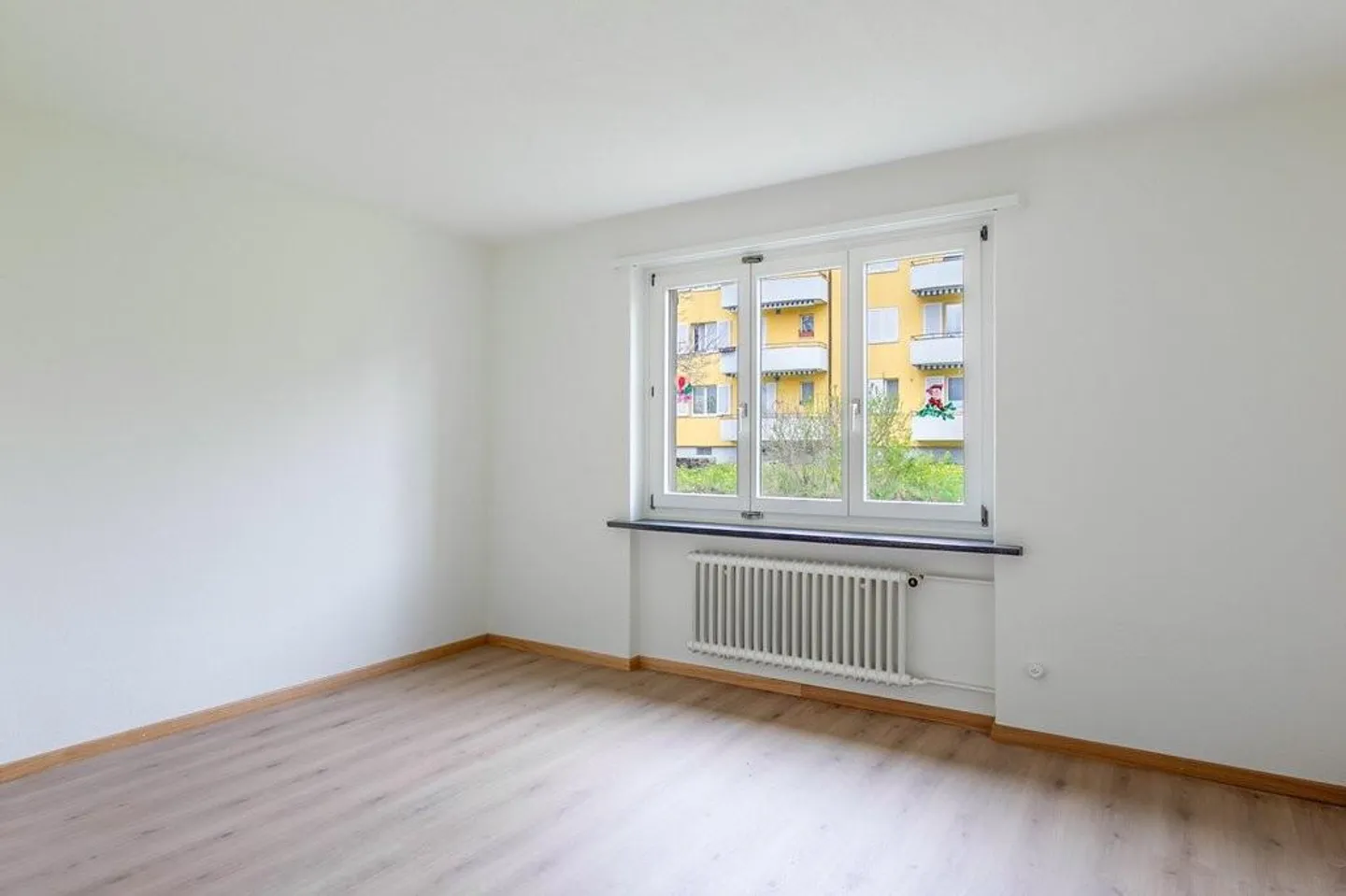 Central Apartment available until 31.03.2029 - Photo 2 of 10