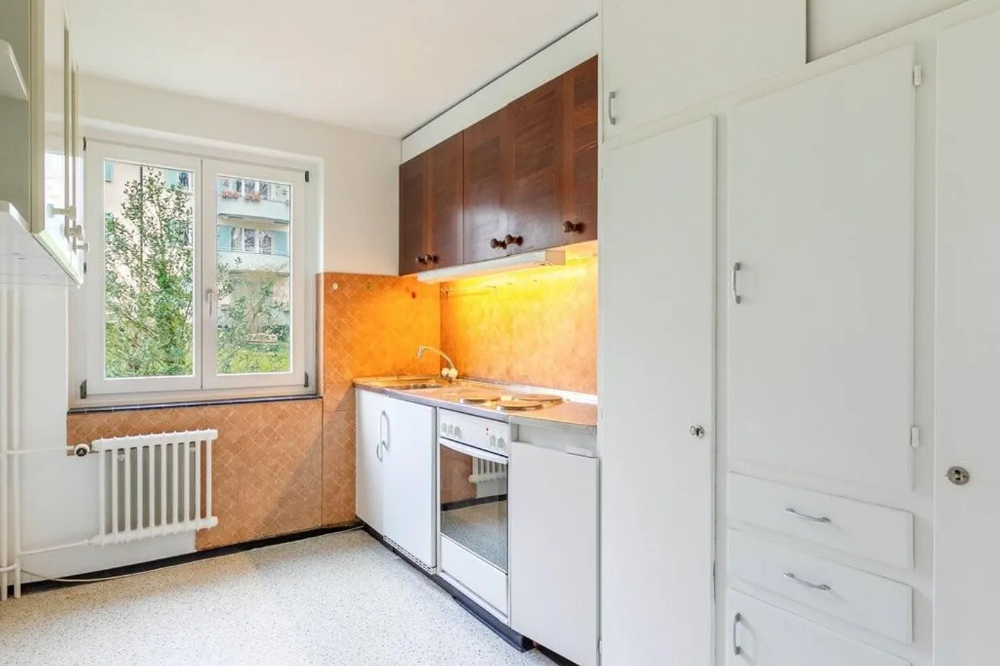 Central Apartment available until 31.03.2029 - Photo 5 of 10