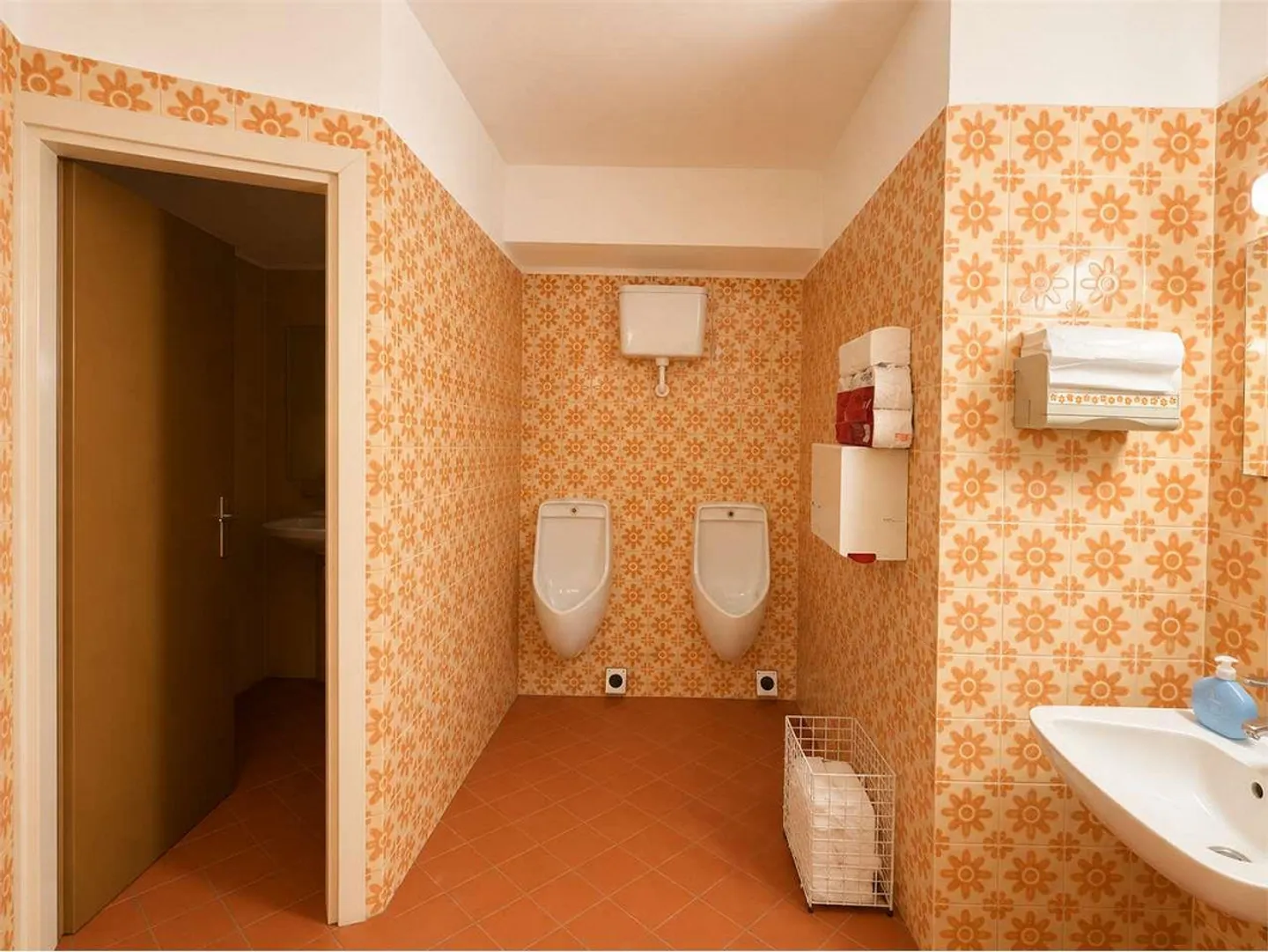Ufficio unico con potenziale residenziale - Foto 10 di 13