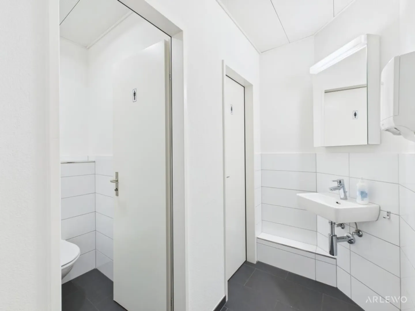 Flexible office or practice space in the heart of Lucerne's old town - Photo 8 of 10