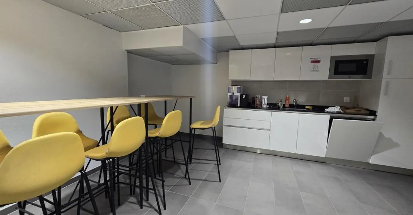 Optimale Lage - 271m2 Plug-and-Play Büro - Foto 5 von 9