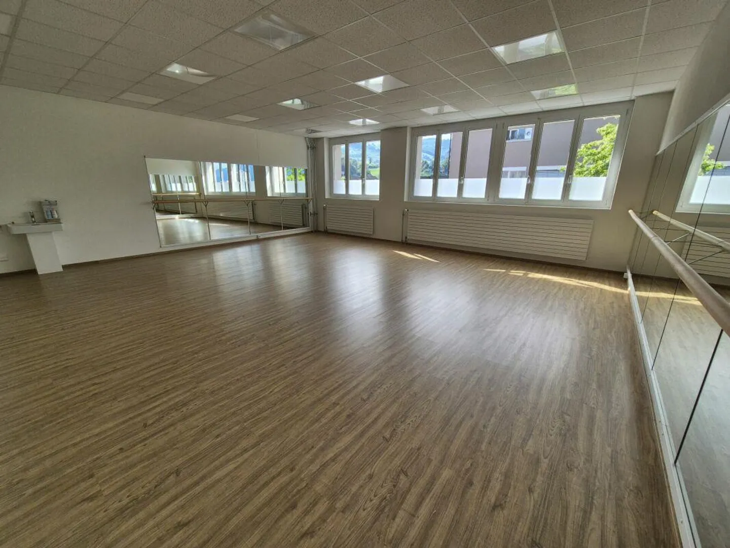 57m2 Praxis- / Kursraum im NEUHOF. - Foto 2 di 3